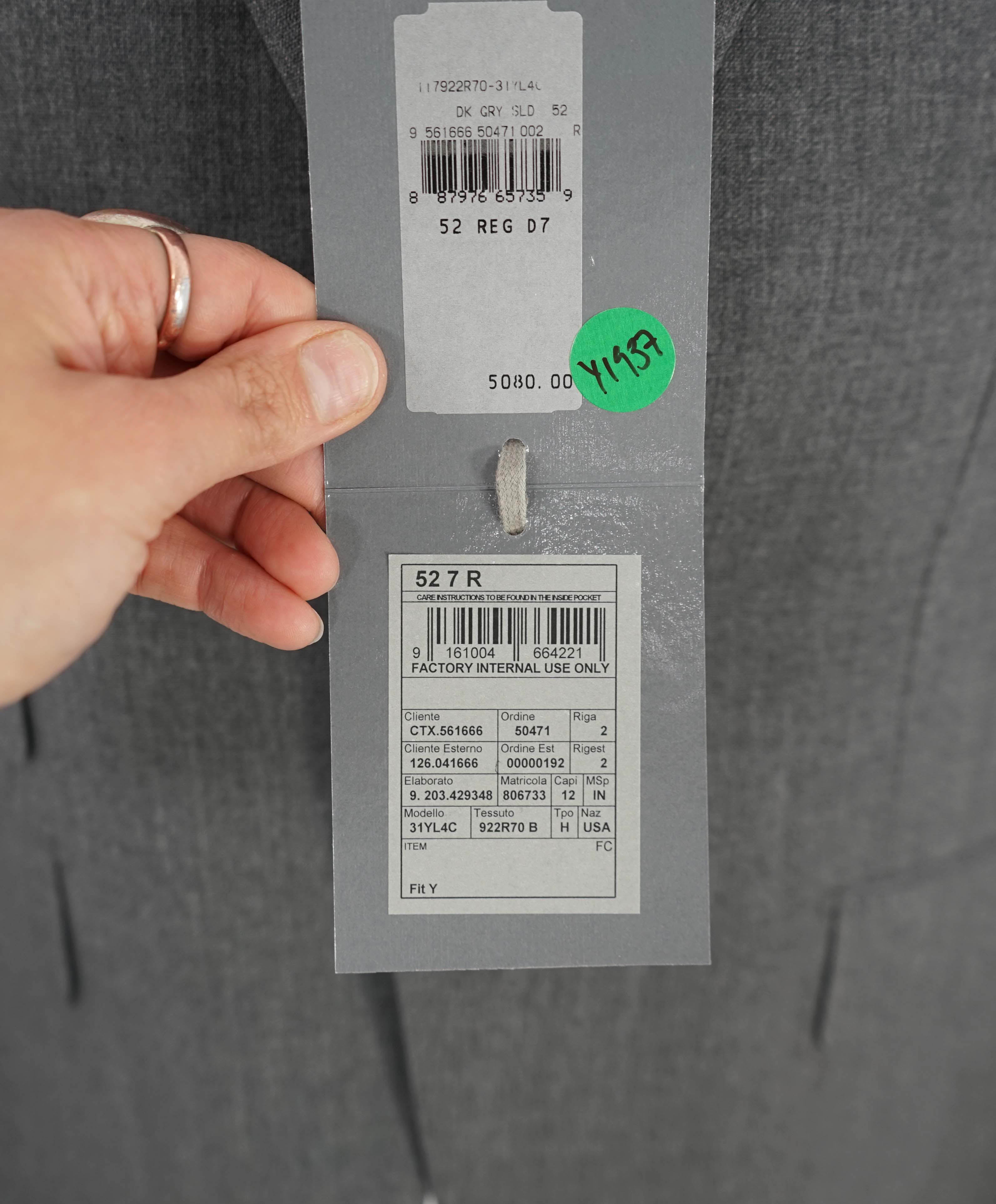 $6,990 TOM FORD - 3-Piece Gray PEAK LAPEL "FIT Y" Vested Side Tab Suit - 42R (52EU)