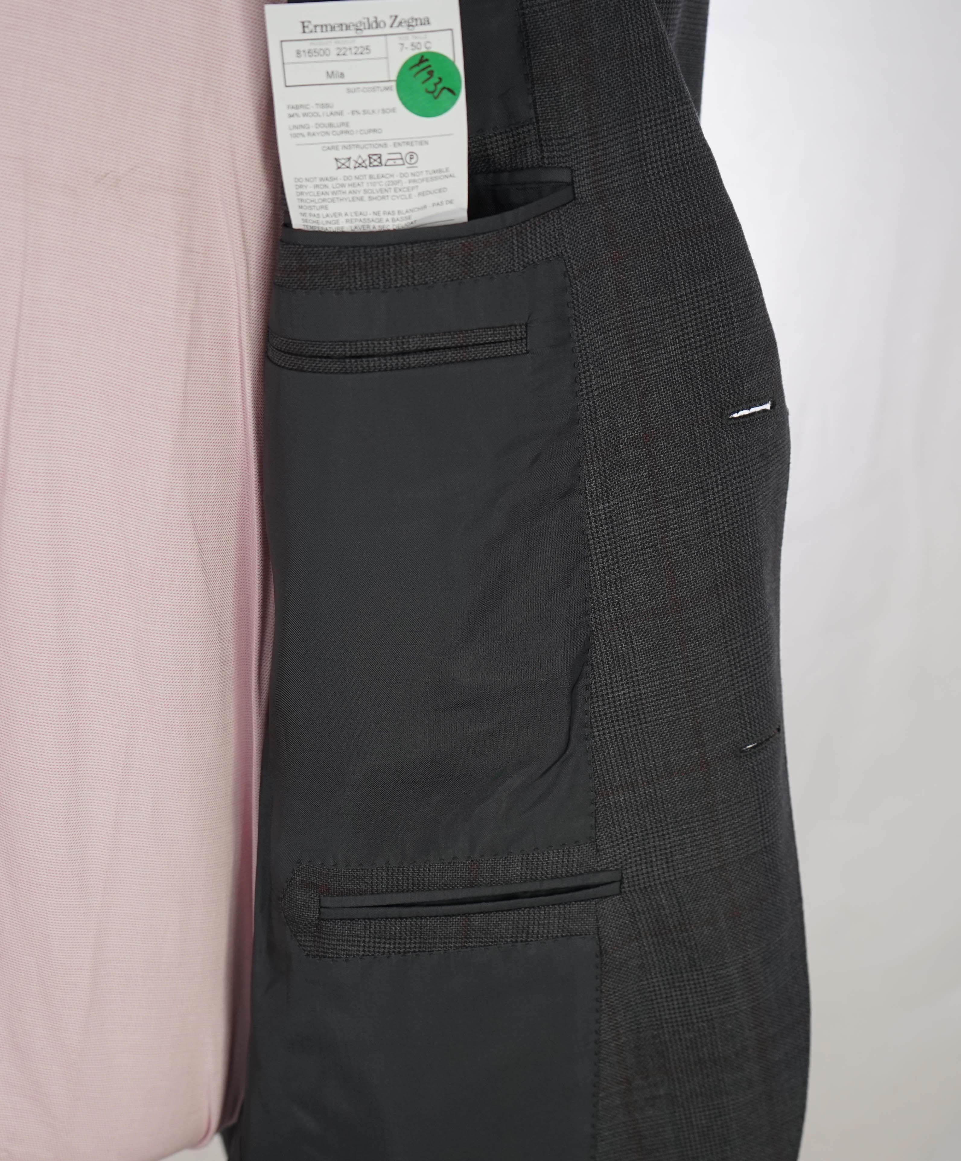 $3,995 ERMENEGILDO ZEGNA -"TROFEO 600" Prince of Wales Check Gray/Red Suit - 40S