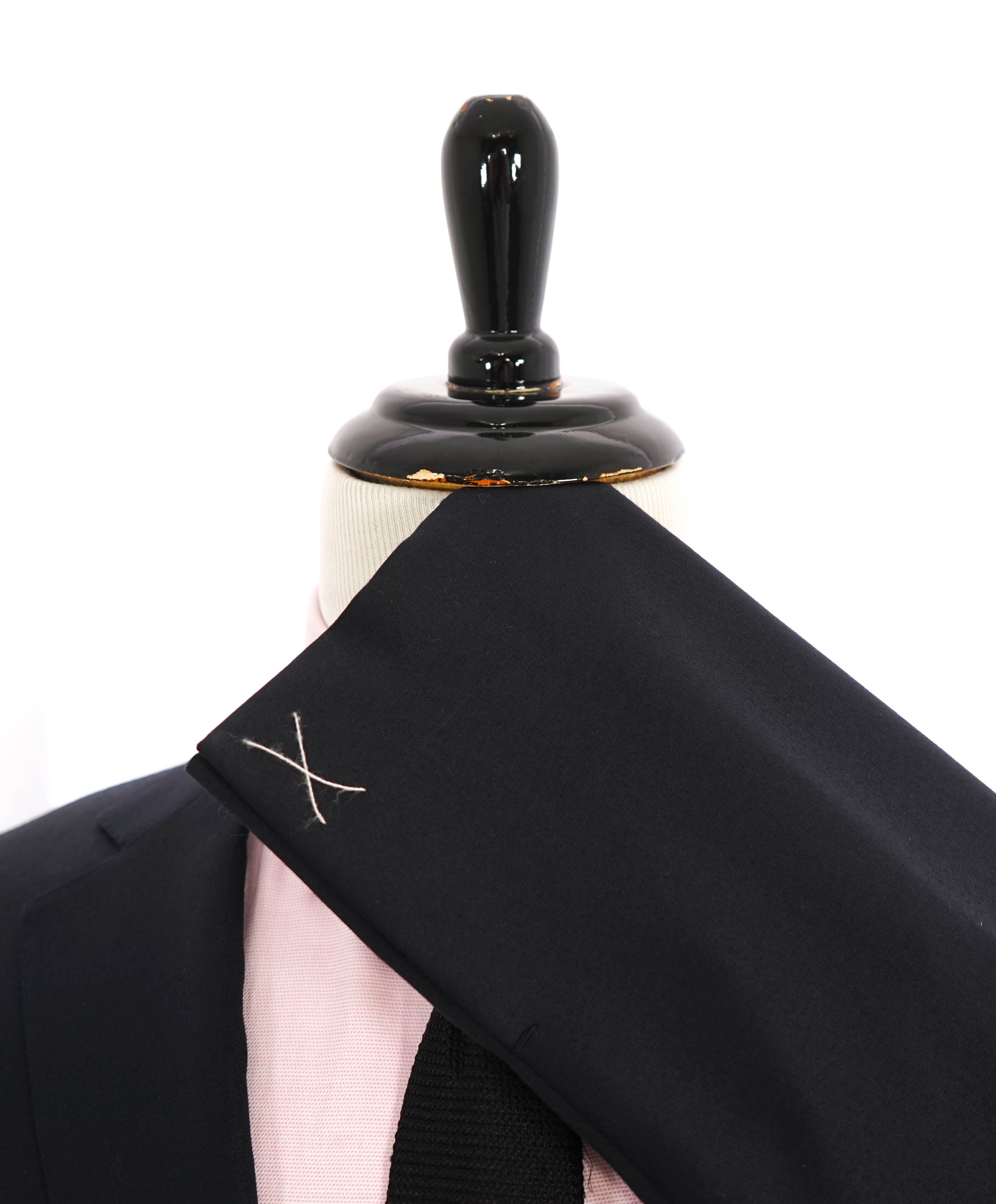 $3,295 ERMENEGILDO ZEGNA -"TROFEO" MILANO Black Blazer - 48L