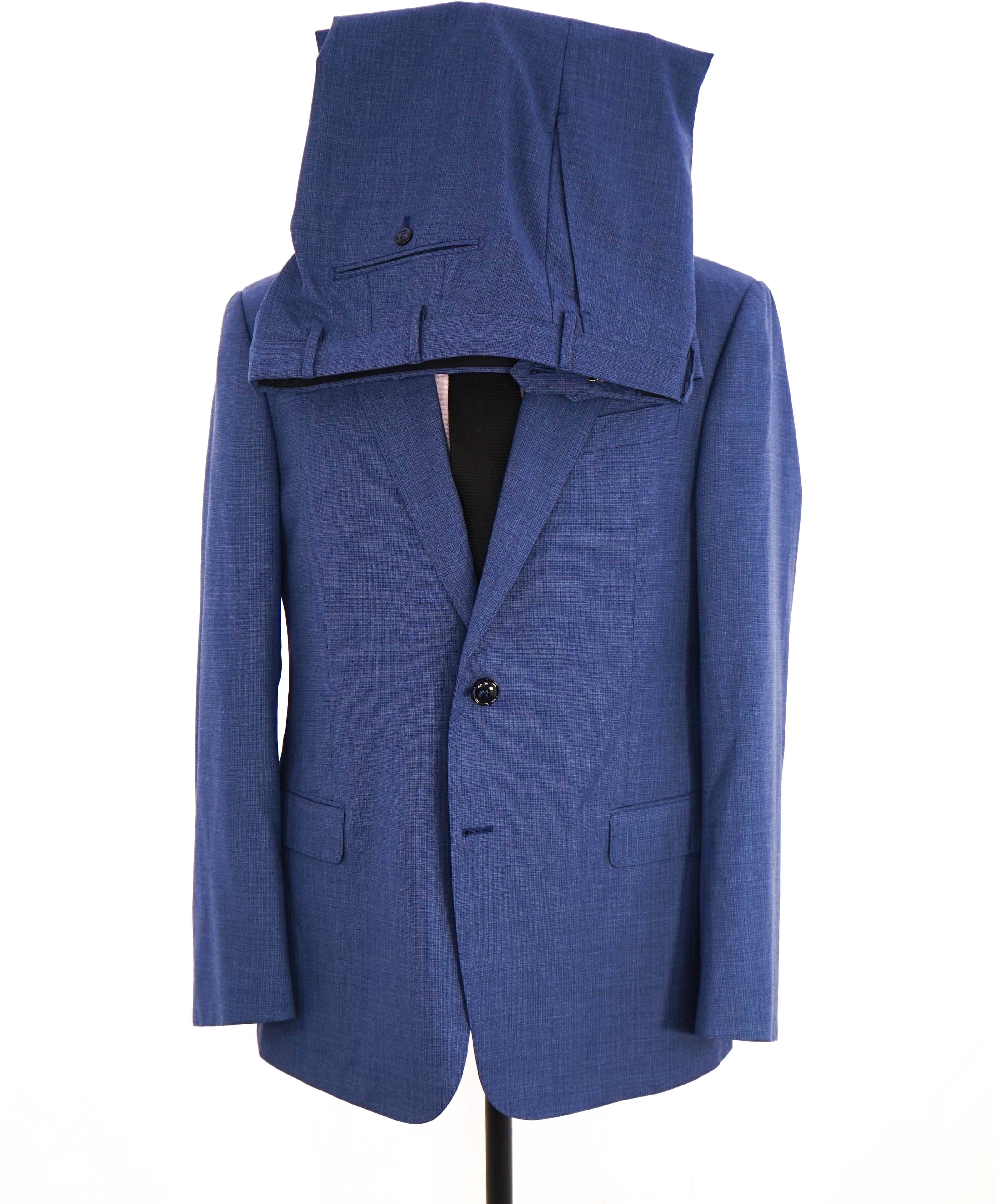 $3,795 GIORGIO ARMANI - "SOFT" Blue Notch Lapel SUPER 150's Suit - 42R