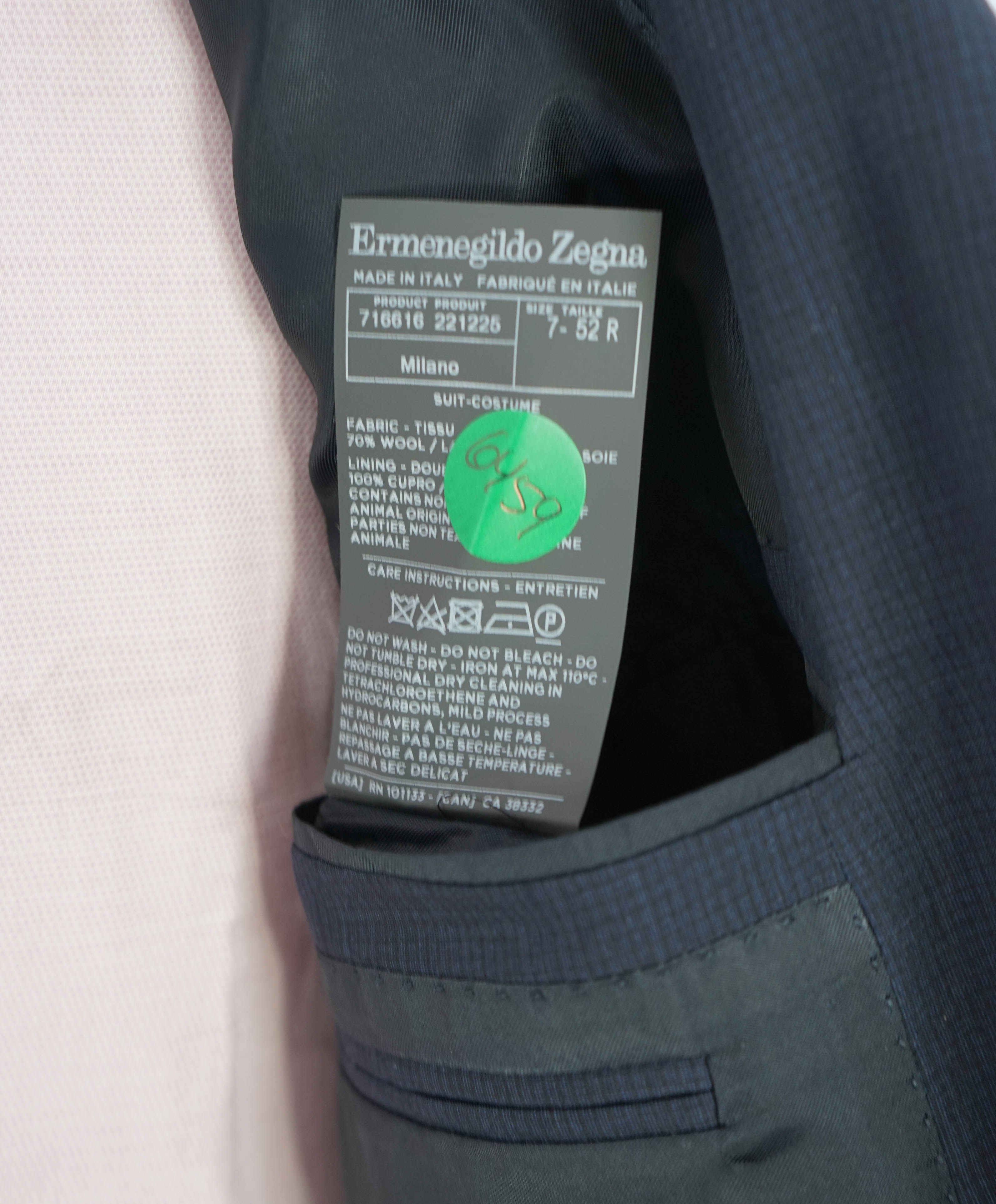 $3,290 ERMENEGILDO ZEGNA -“LEGGERISSIMO" Premium SILK Check Blazer - 42R