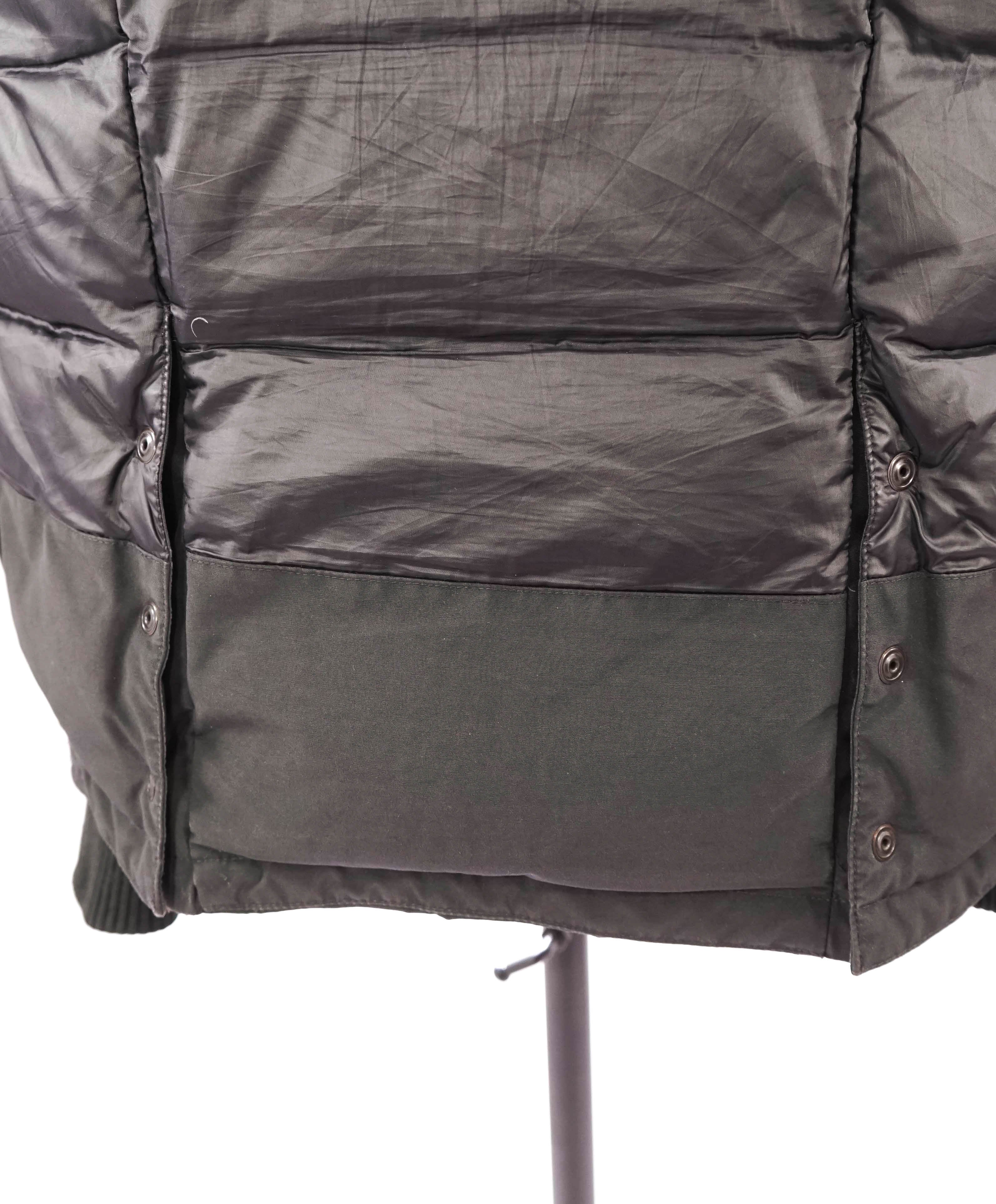 $1,095 CANADA GOOSE - "HENRICKSON" Black Water Resistant Down Coat - Small