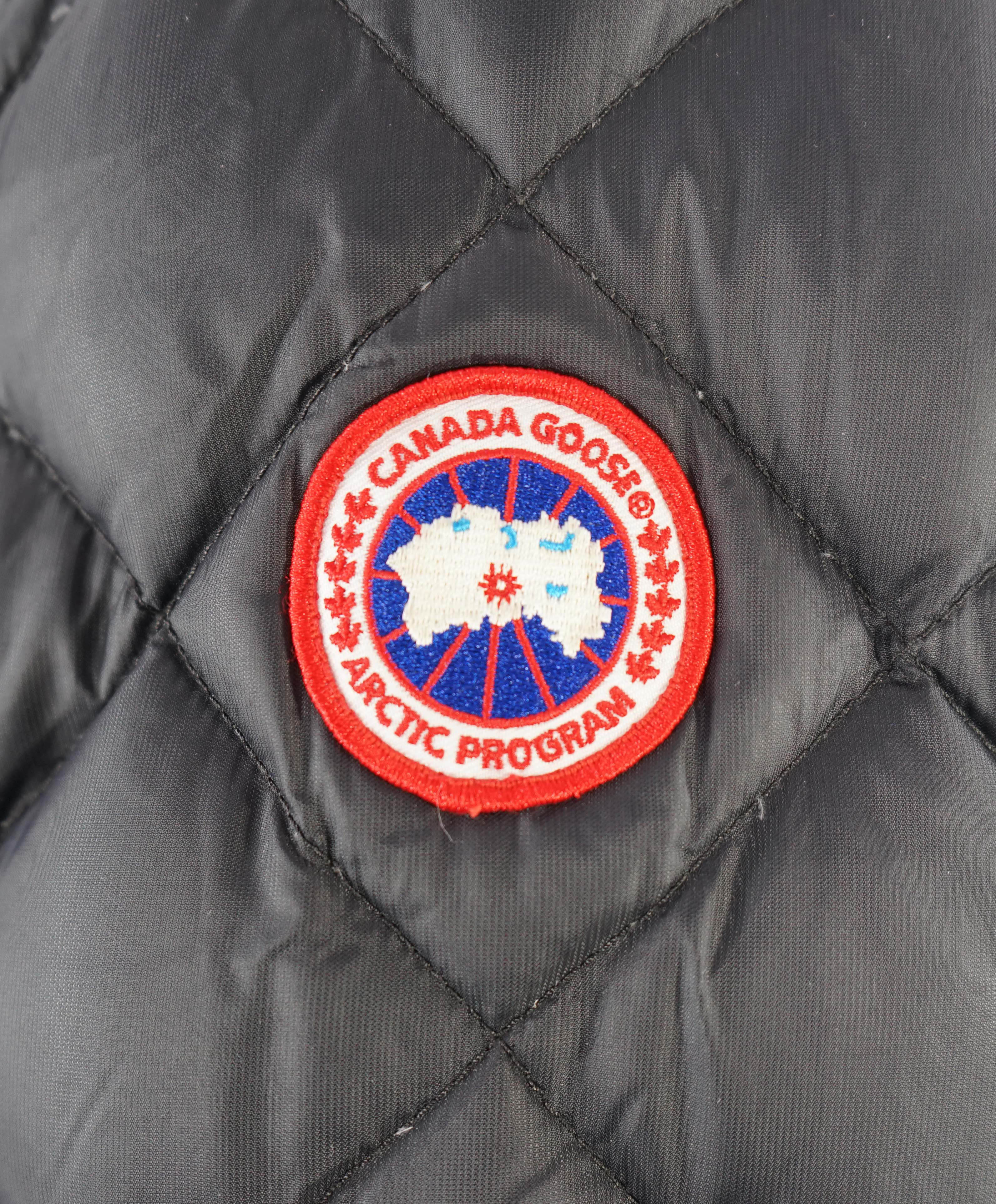 $1,095 CANADA GOOSE - "HENRICKSON" Black Water Resistant Down Coat - Small