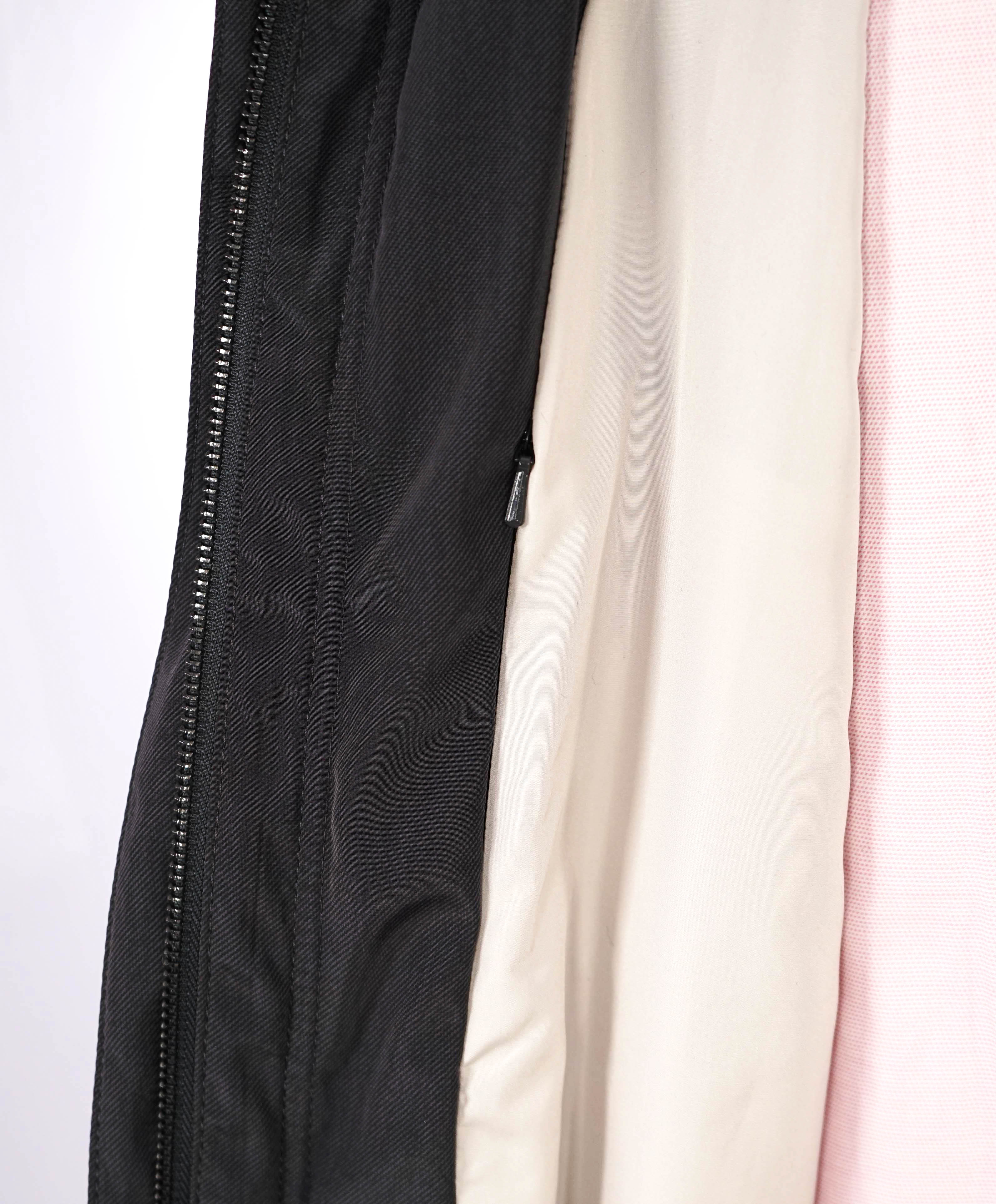 $1,195 ARMANI COLLEZIONI - "Water Repellent" Gray HOOD Jacket Coat - 44 US