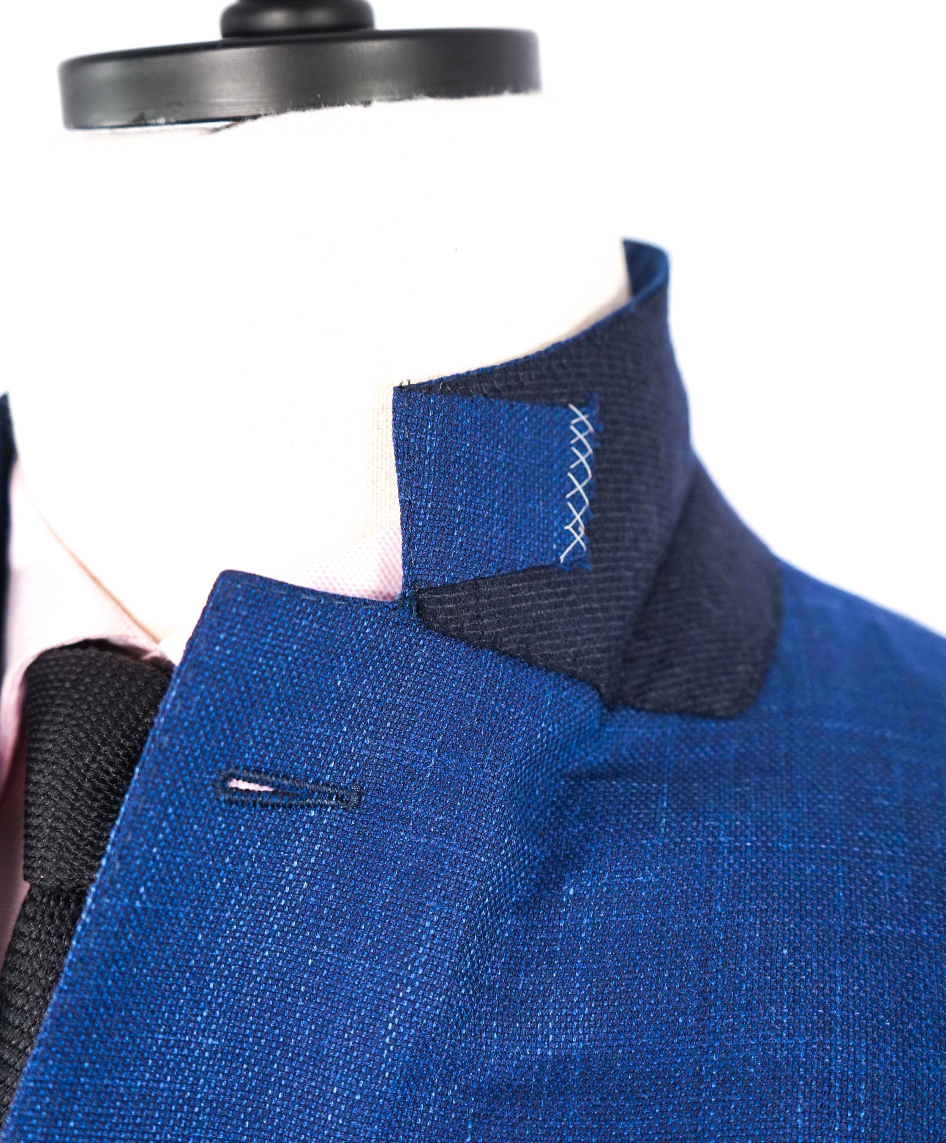 $3,295 ERMENEGILDO ZEGNA - WOOL/LINEN/SILK Blue Textured Blazer - 42R