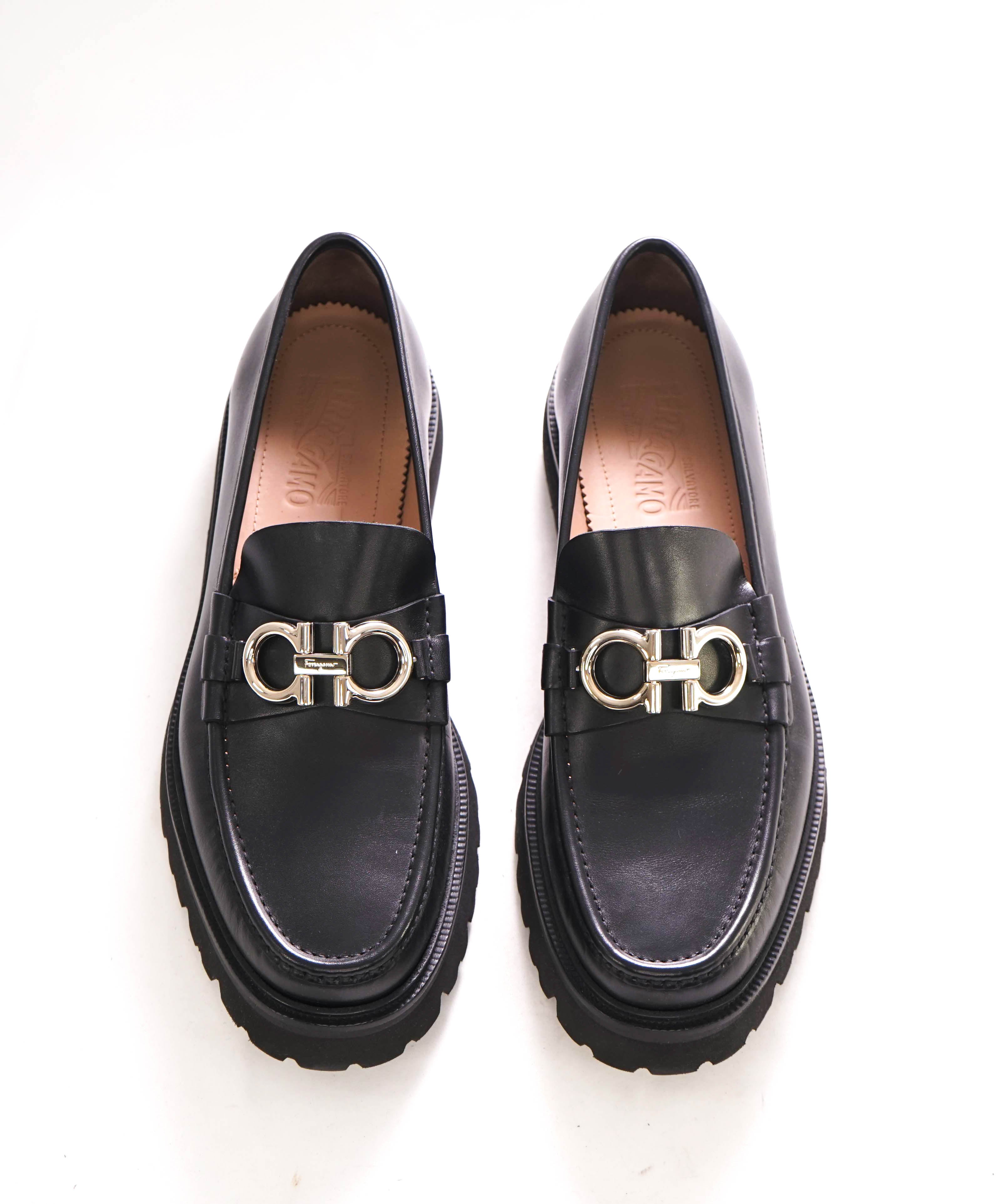 $930 SALVATORE FERRAGAMO - *BLEEKER* Black Leather Heel Lug Sole Loafer - 11.5 E US