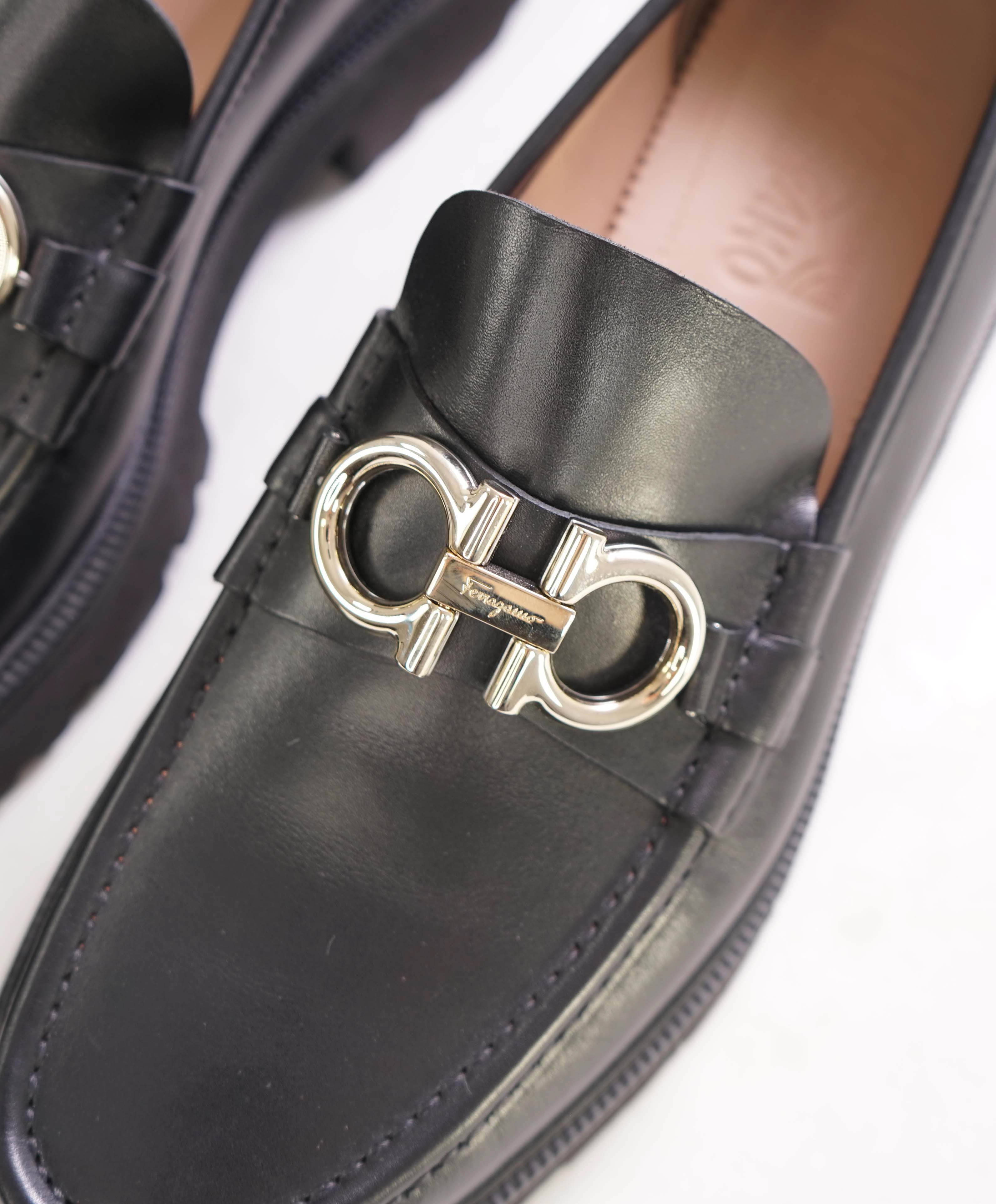 $930 SALVATORE FERRAGAMO - *BLEEKER* Black Leather Heel Lug Sole Loafer - 11.5 E US