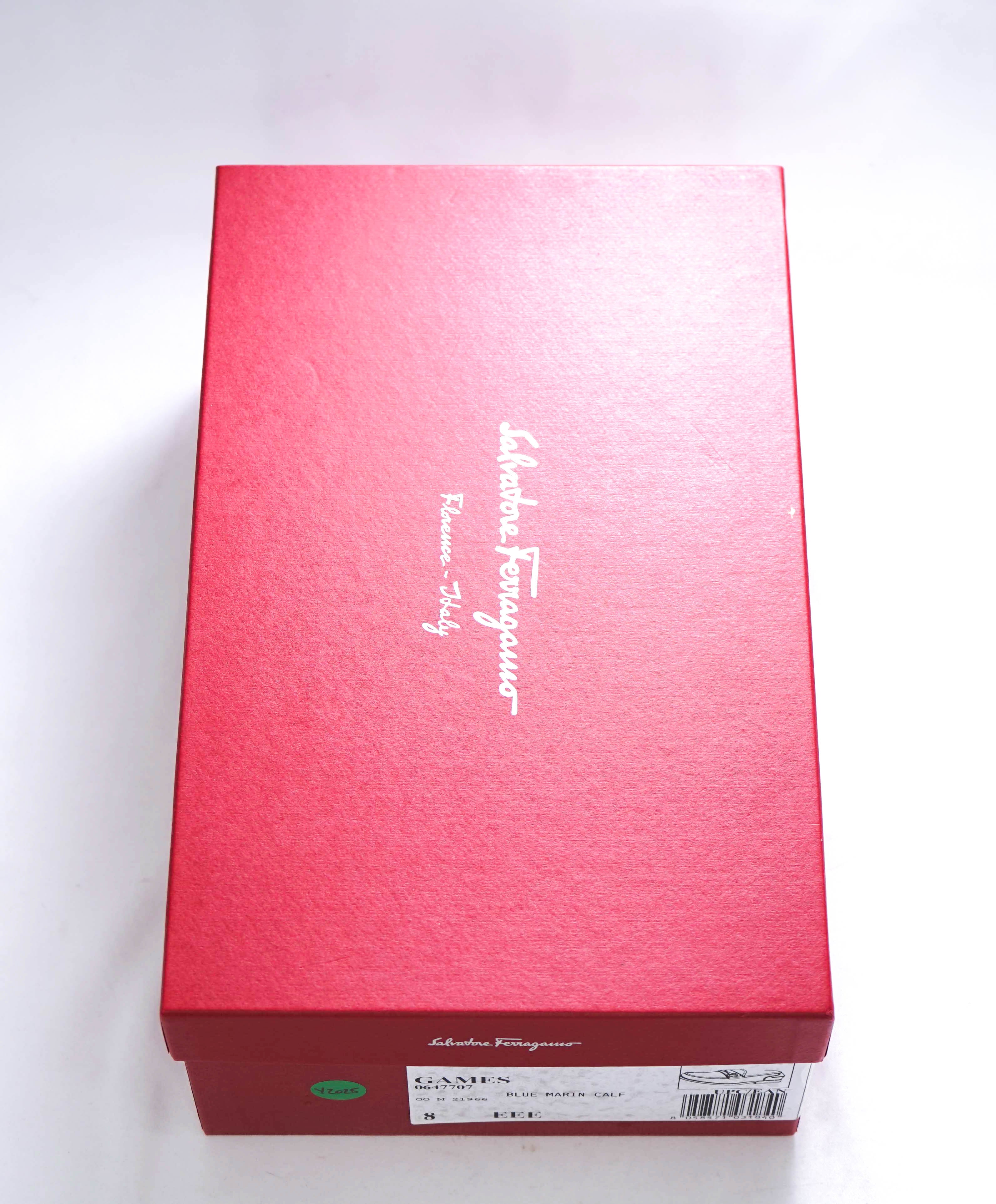 $850 SALVATORE FERRAGAMO - "GAMES" Navy Blue Leather Gancini Loafer- 8 EEE