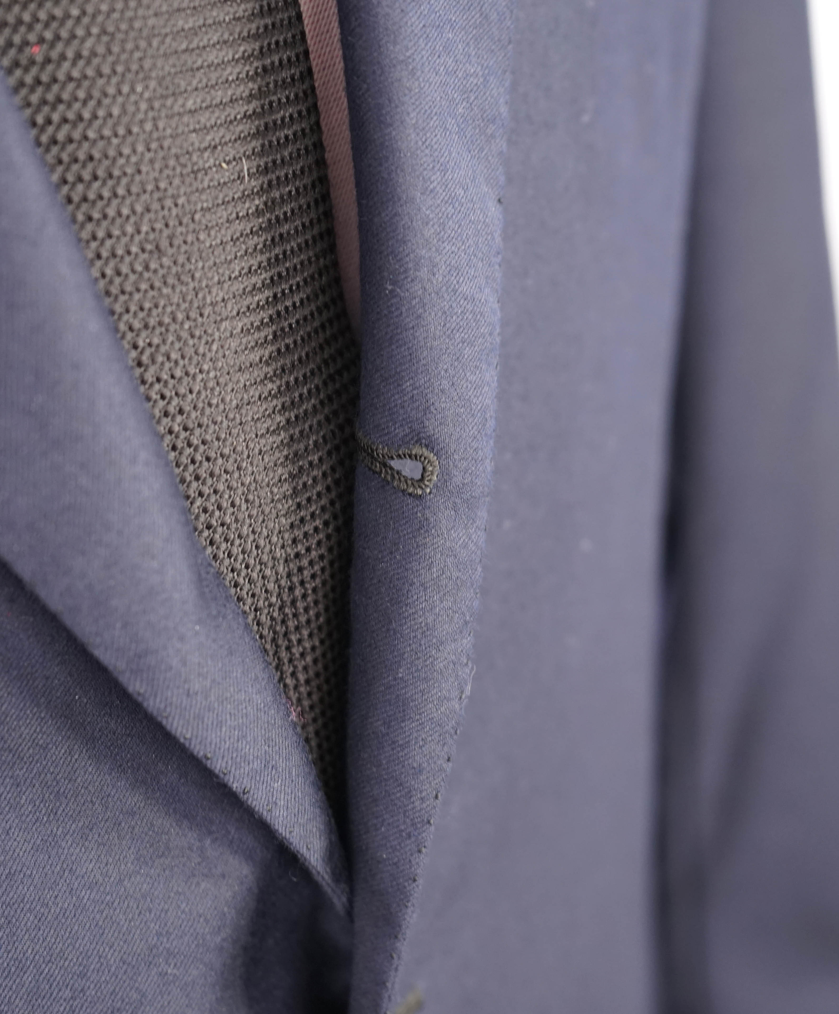 $4,800 BRIONI - NAVY 2-Button Hand Made Italy Blazer- 42R US