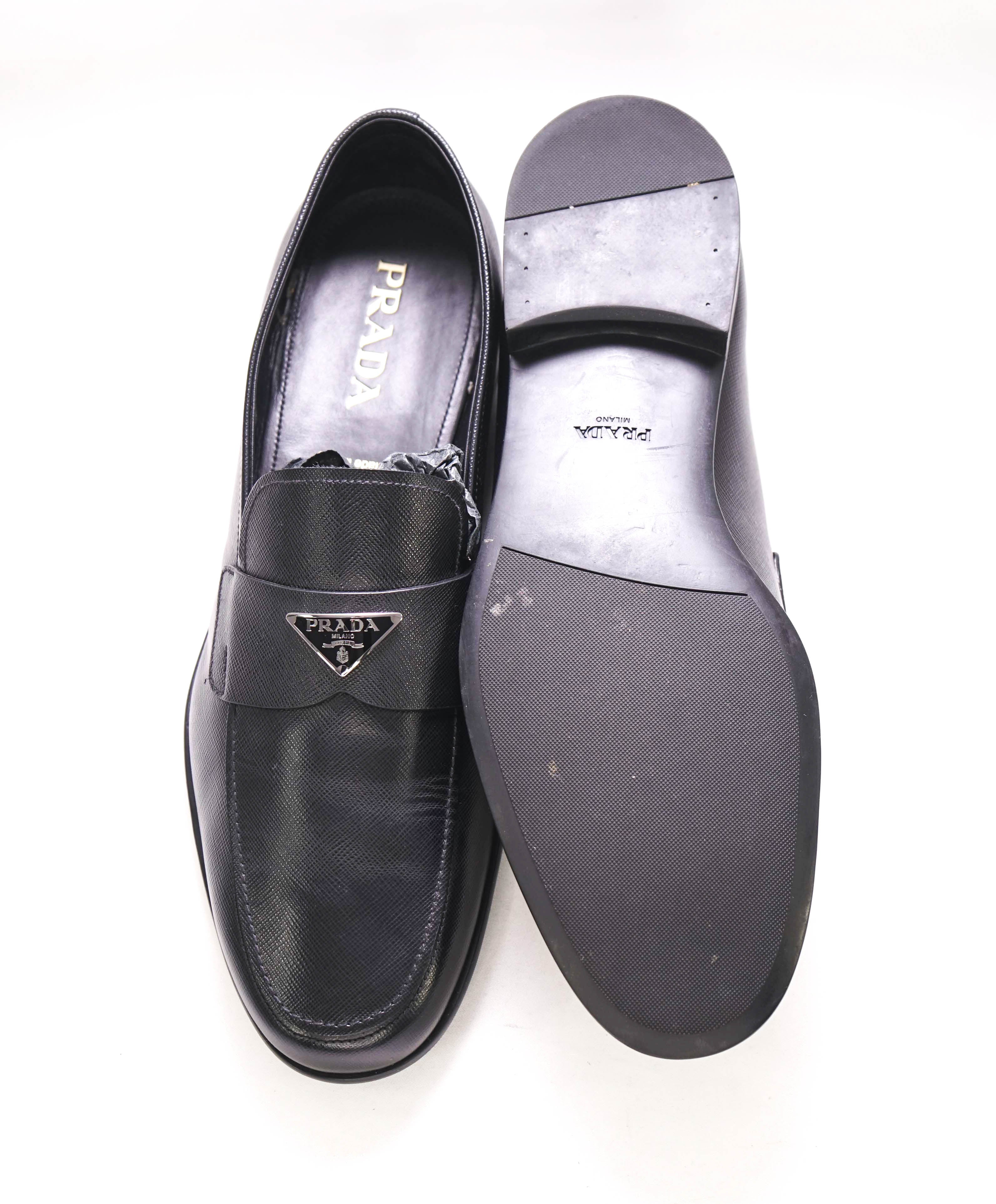 $950 PRADA - Black Saffiano Leather LOGO Loafers - 13 US (12 Prada)