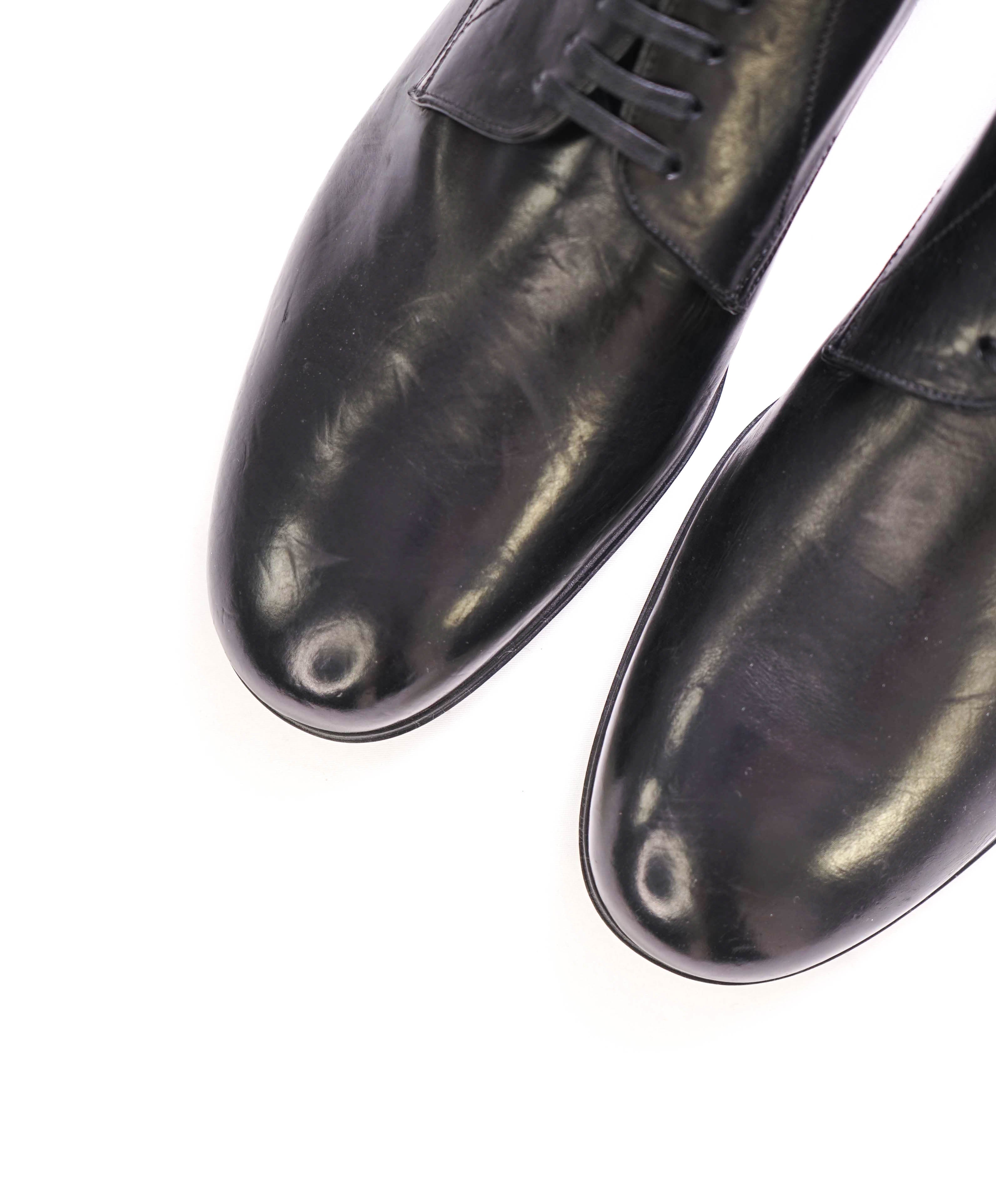 $820 DOLCE & GABBANA - Black Distressed Style Oxfords - 8.5 US (7.5)