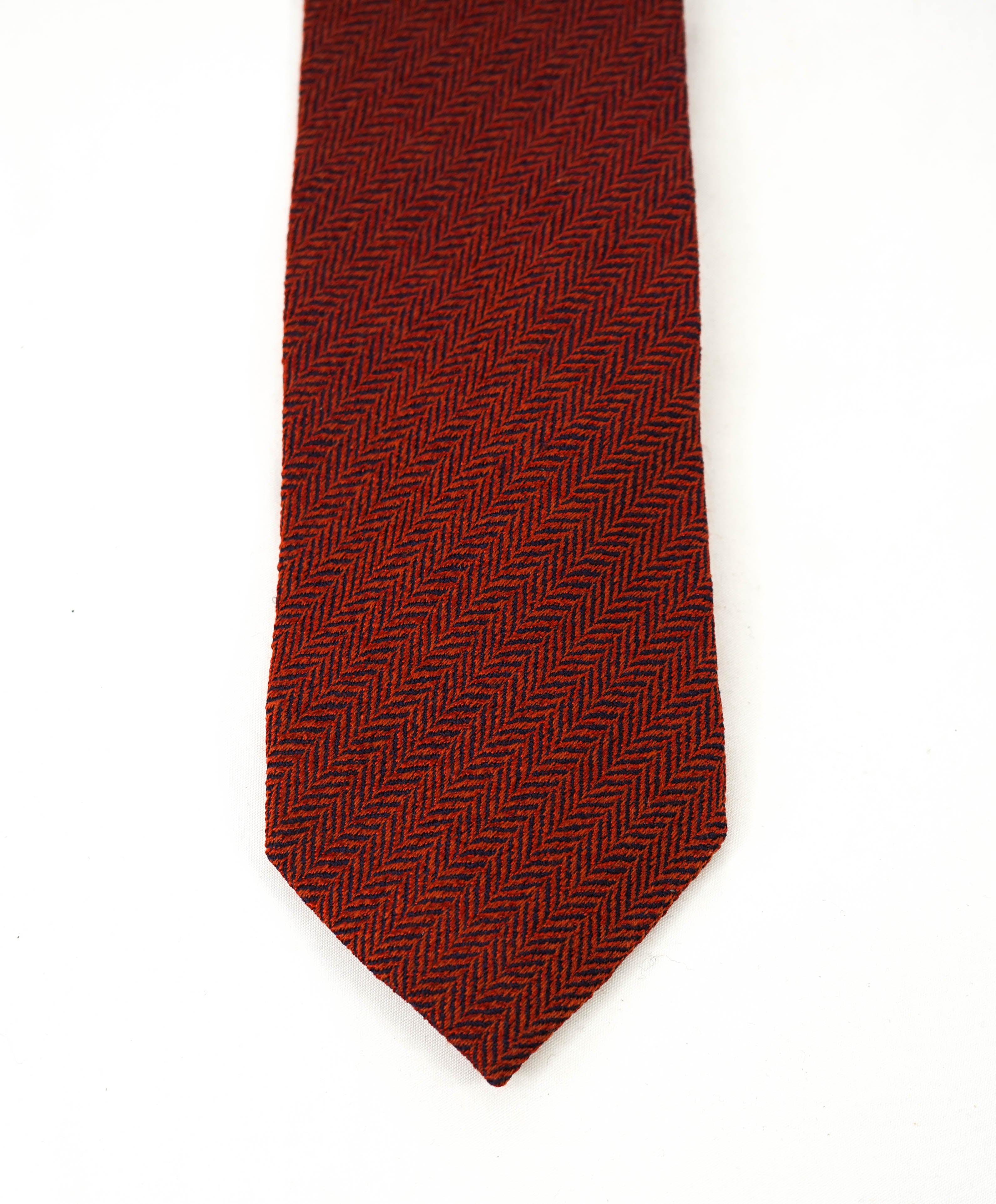 $240 DRAKE'S - Wool/Silk Rust Orange Herringbone Tie 3.25" - Tie