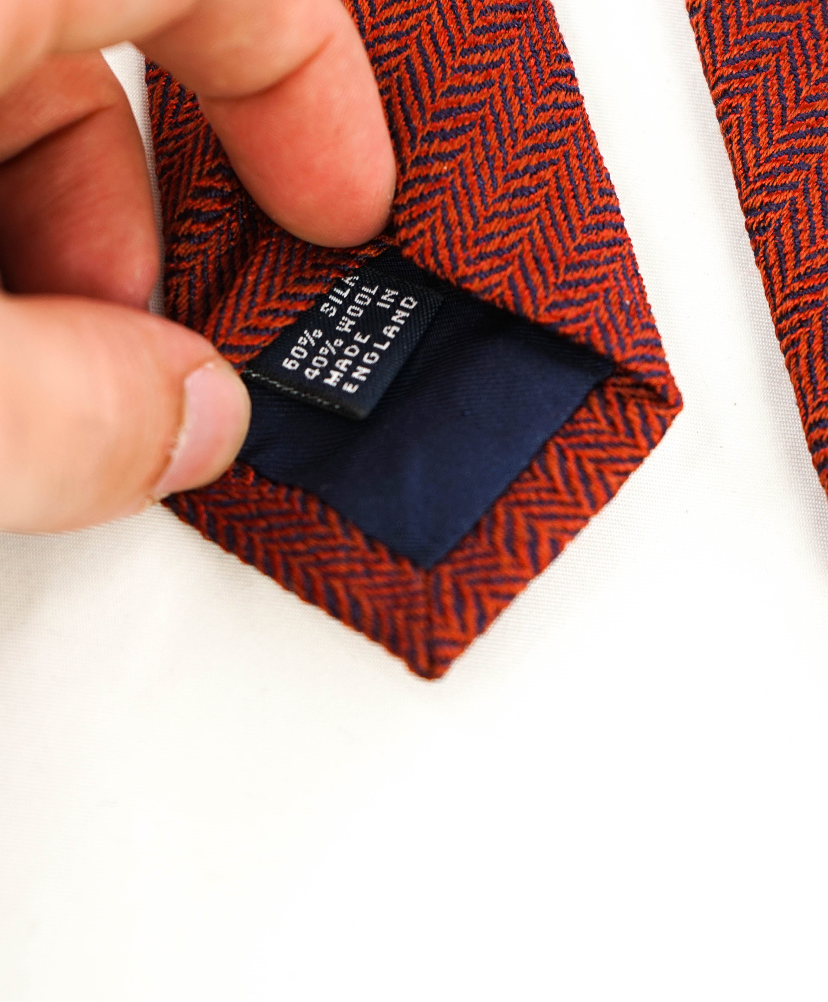 $240 DRAKE'S - Wool/Silk Rust Orange Herringbone Tie 3.25" - Tie