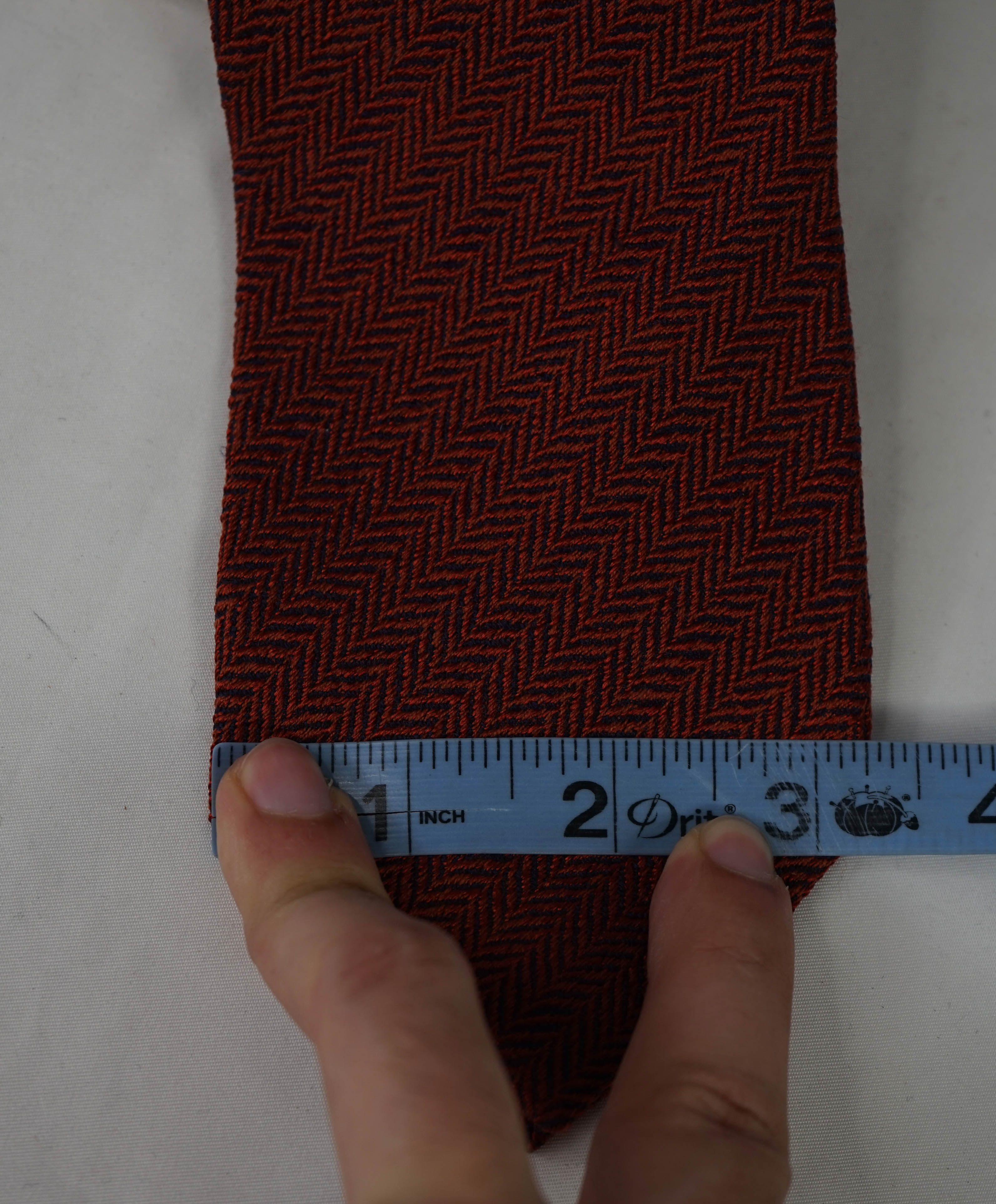 $240 DRAKE'S - Wool/Silk Rust Orange Herringbone Tie 3.25" - Tie