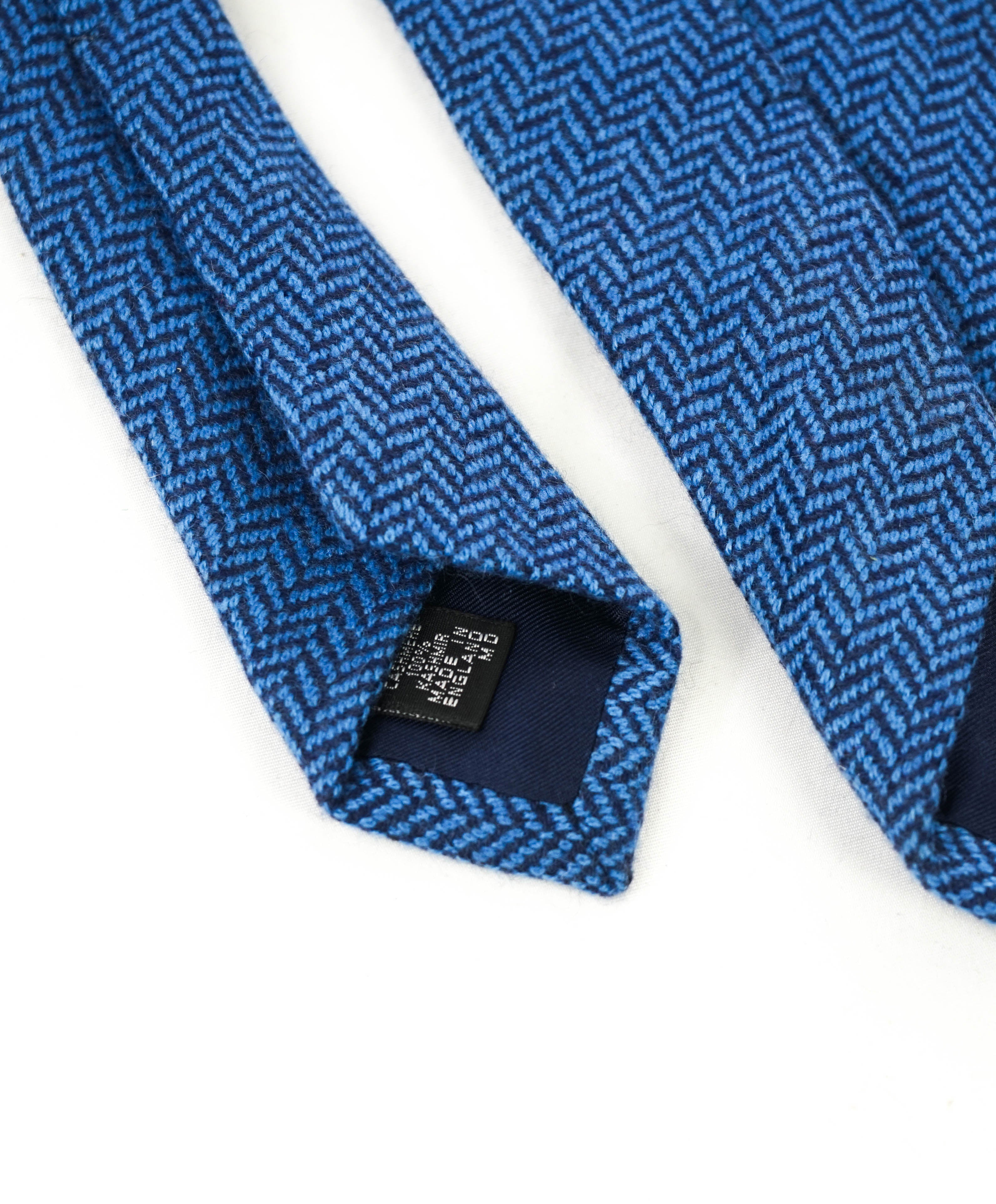 $240 DRAKE'S - Pure CASHHMERE Baby Blue Herringbone Tie 3.25" - Tiie