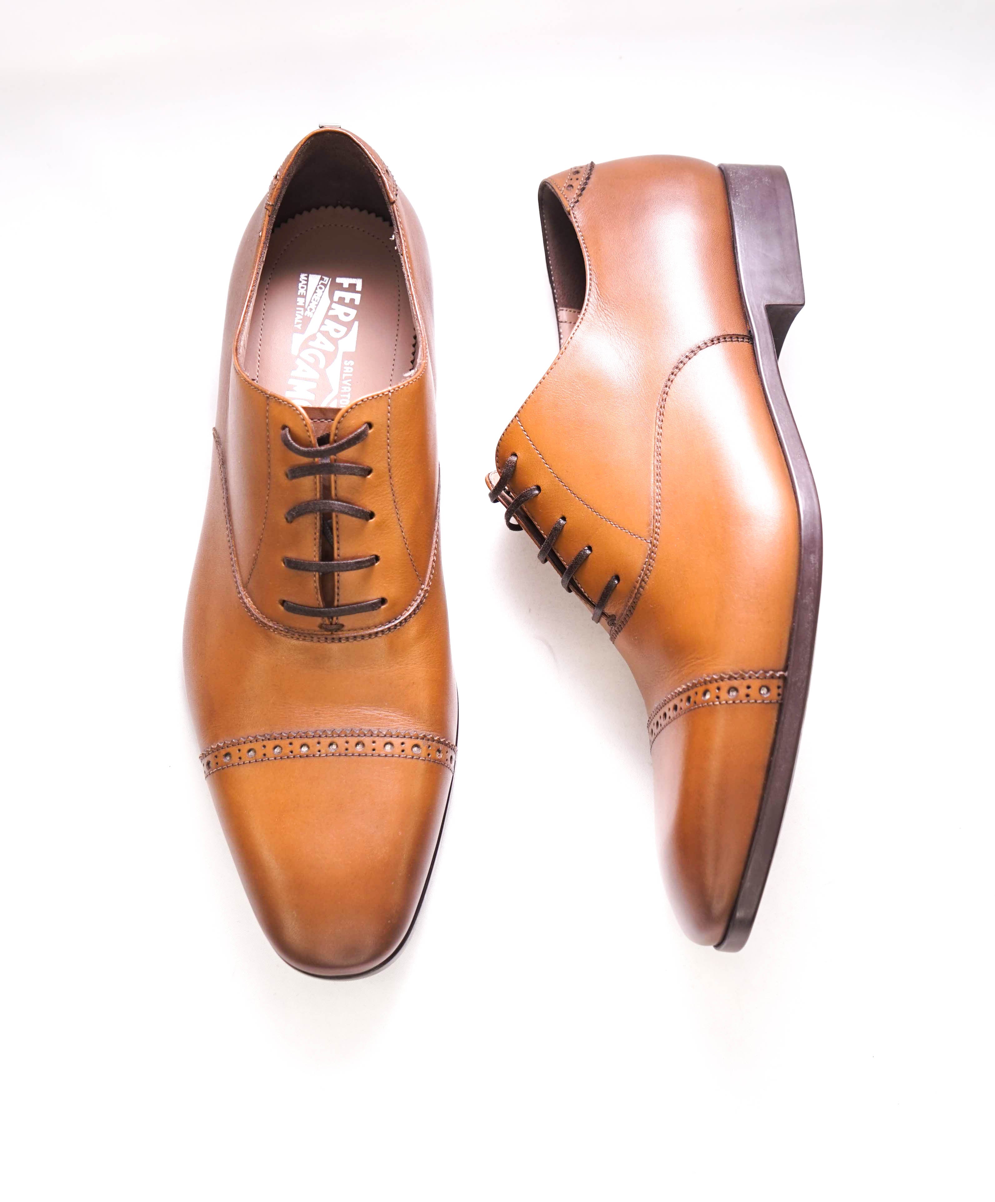$750 SALVATORE FERRAGAMO - "TRISTANO" Apron-Toe Oxford - 9.5 E US