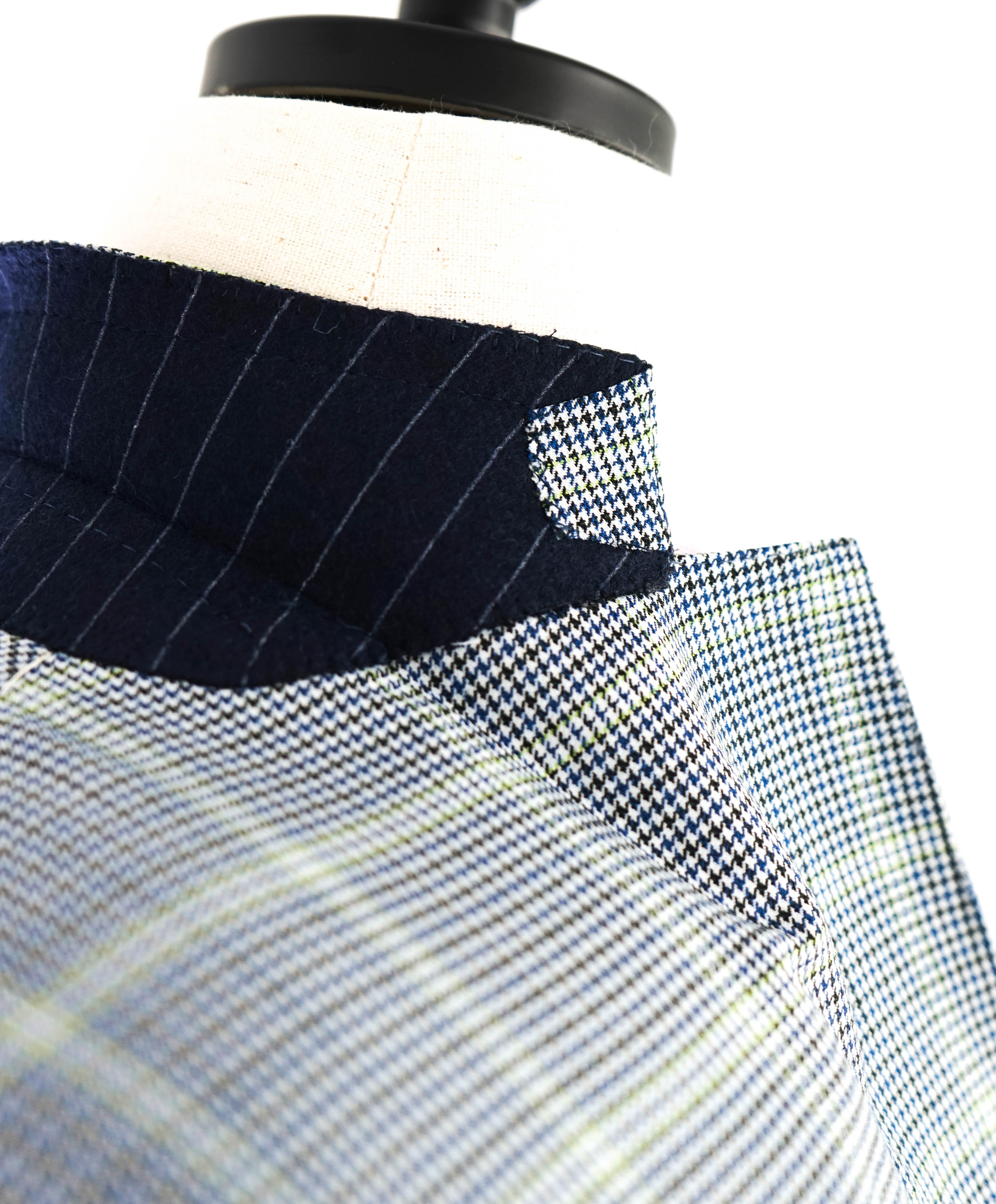 $3,295 ERMENEGILDO ZEGNA- "TROFEO" Navy/Green Houndstooth Blazer- 40R
