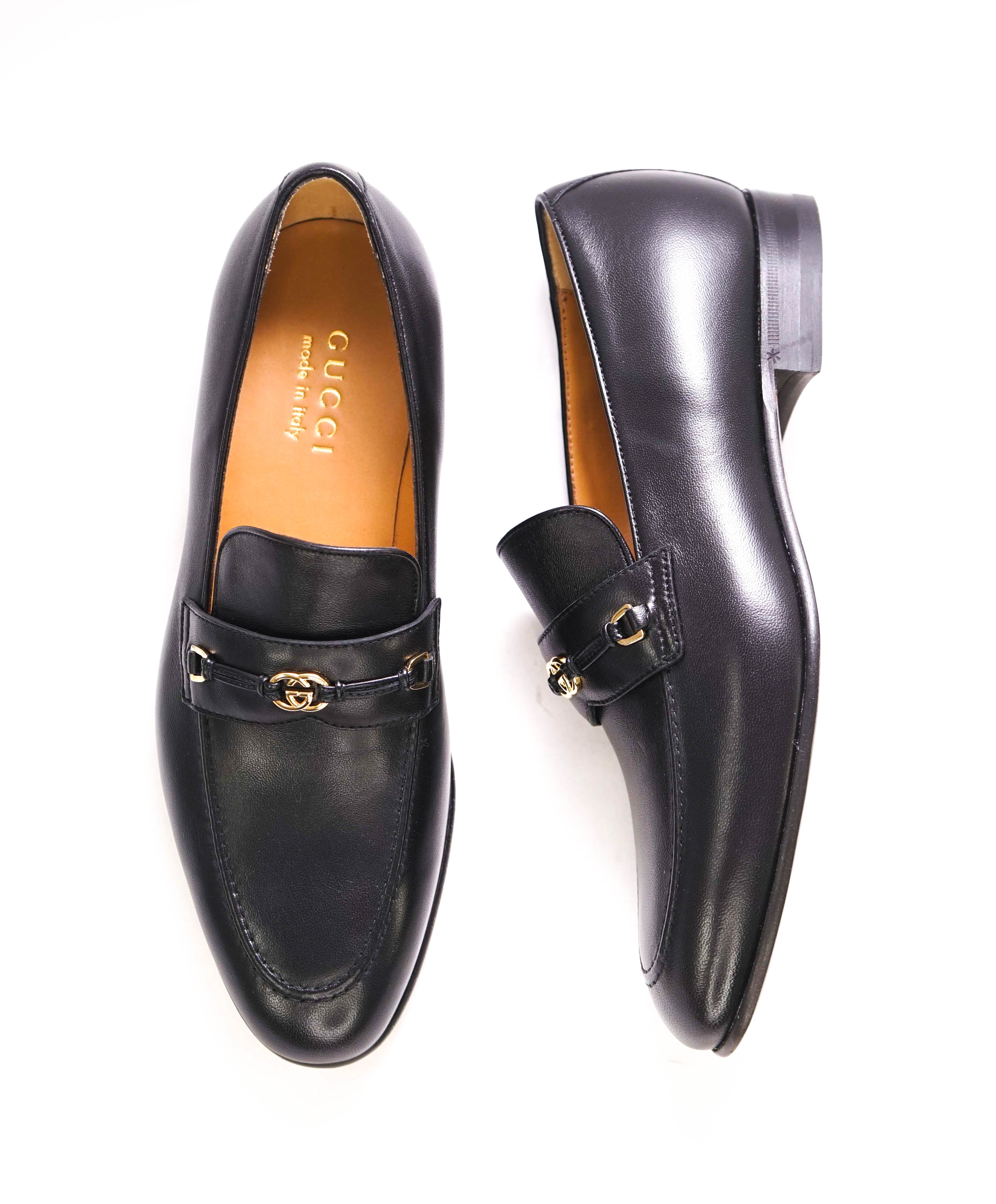 $950 GUCCI - "Interlocking G" Black GG Leather Loafers - 7.5US (7G)