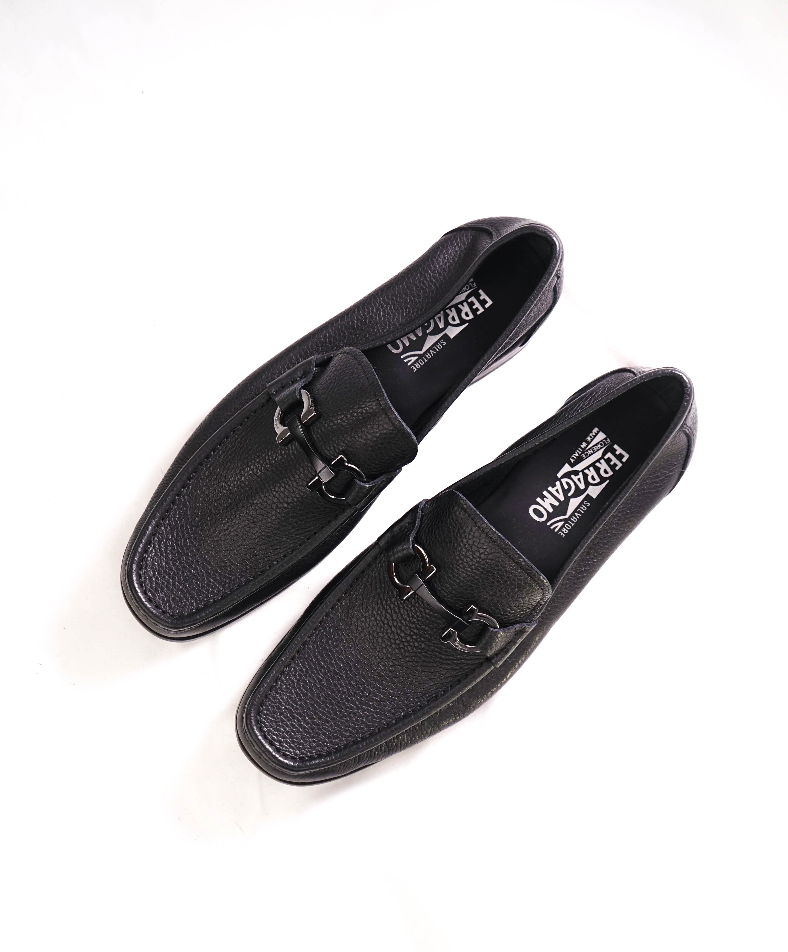 $850 SALVATORE FERRAGAMO - “GRANDIOSO" Gancini Bit Loafer Black Leather - 9 EE