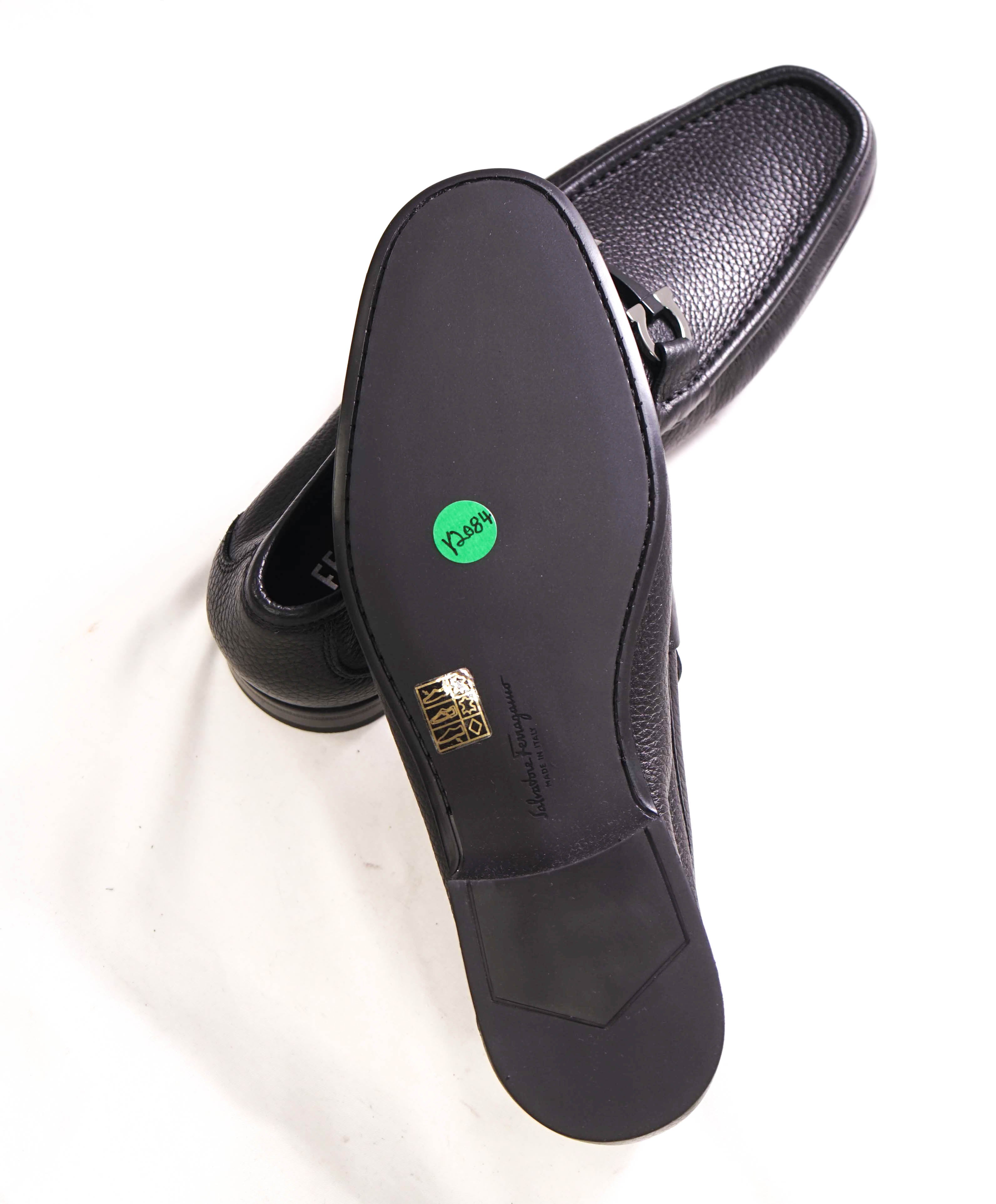 $850 SALVATORE FERRAGAMO - “GRANDIOSO" Gancini Bit Loafer Black Leather - 9 EE