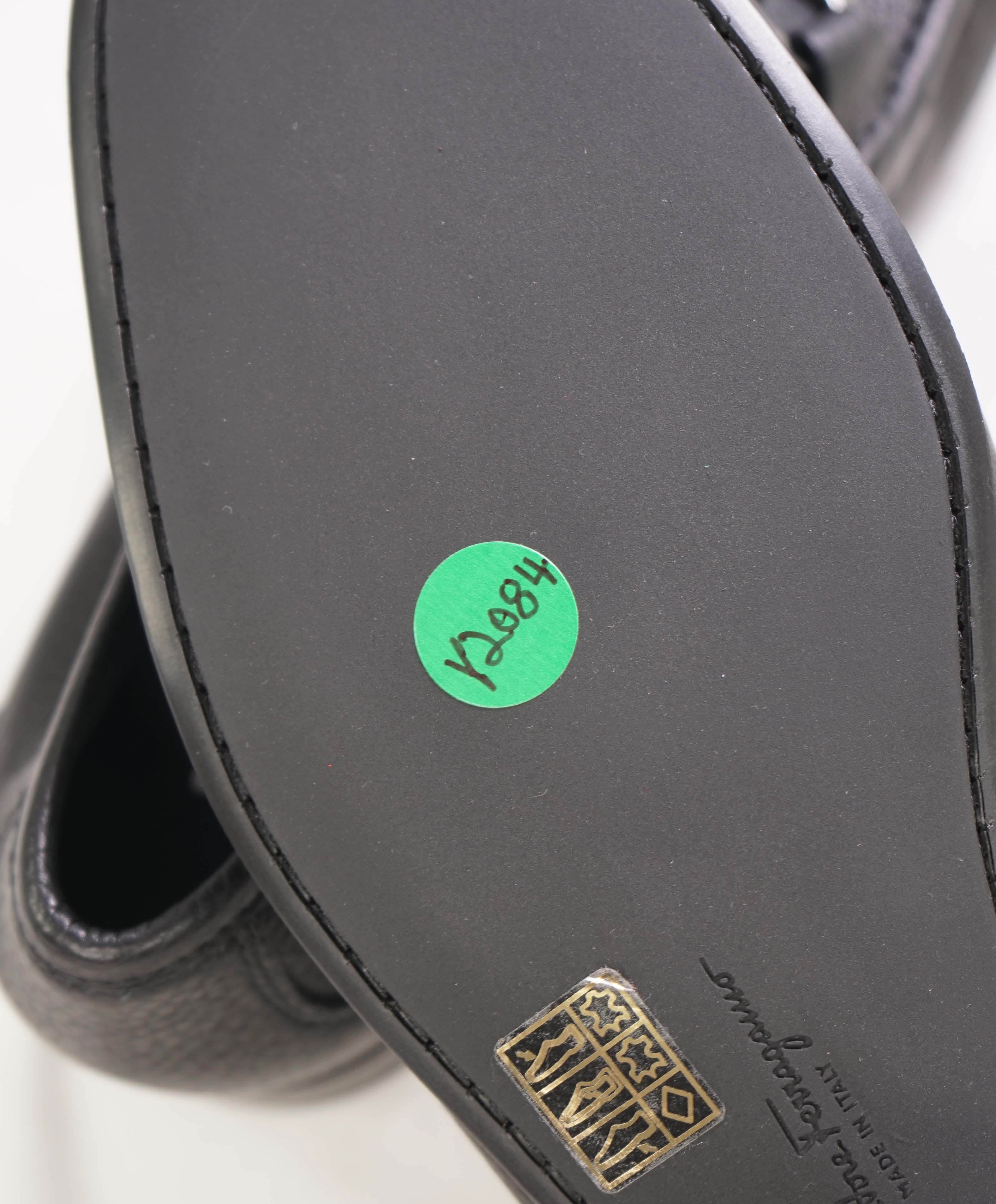 $850 SALVATORE FERRAGAMO - “GRANDIOSO" Gancini Bit Loafer Black Leather - 9 EE