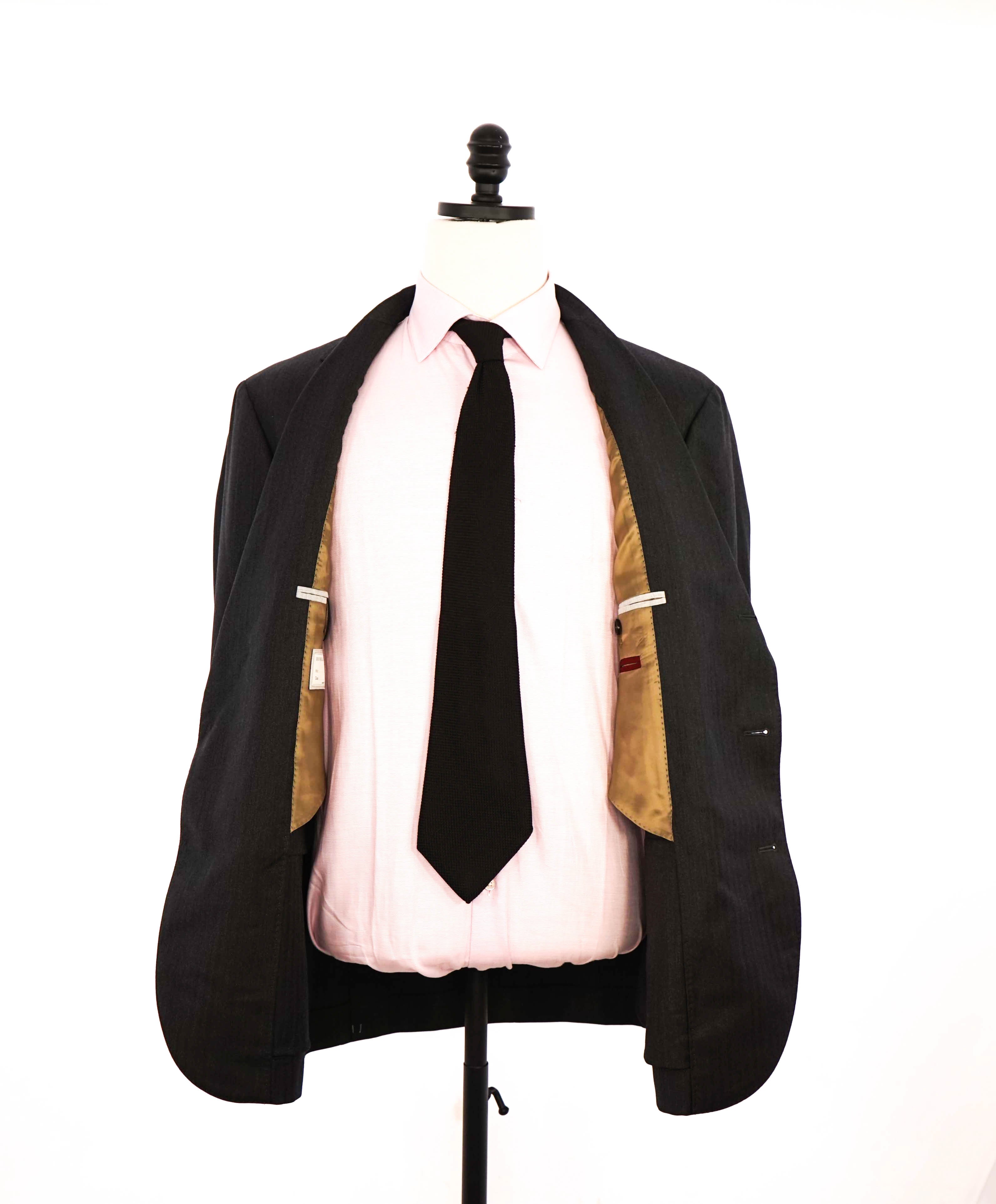 BRUNELLO CUCINELLI - *CLOSET STAPLE* Gray Micro Herringbone Semi-Lined Suit - 42R