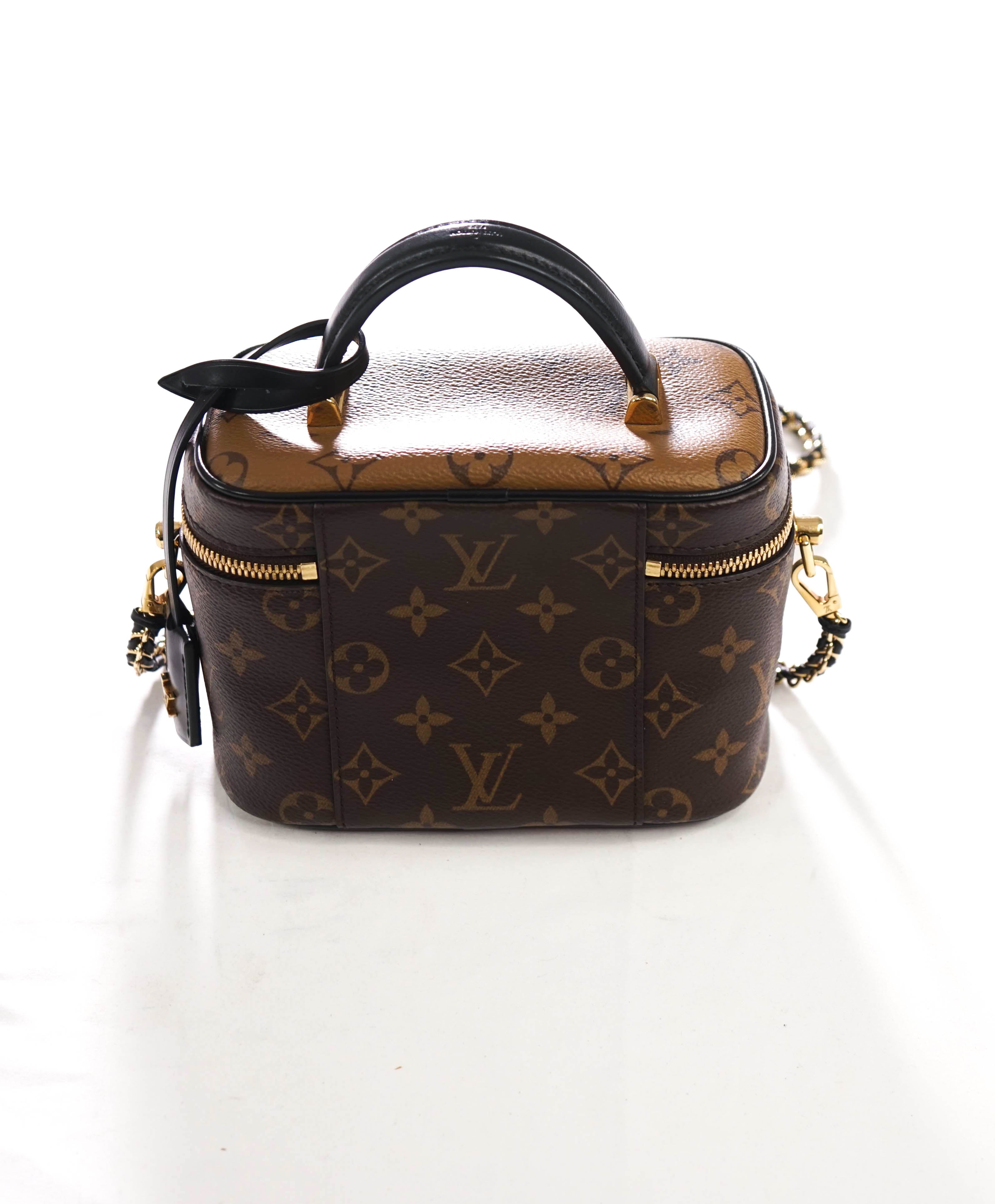 $2,895 LOUIS VUITTON - LV Monogram Vanity PM