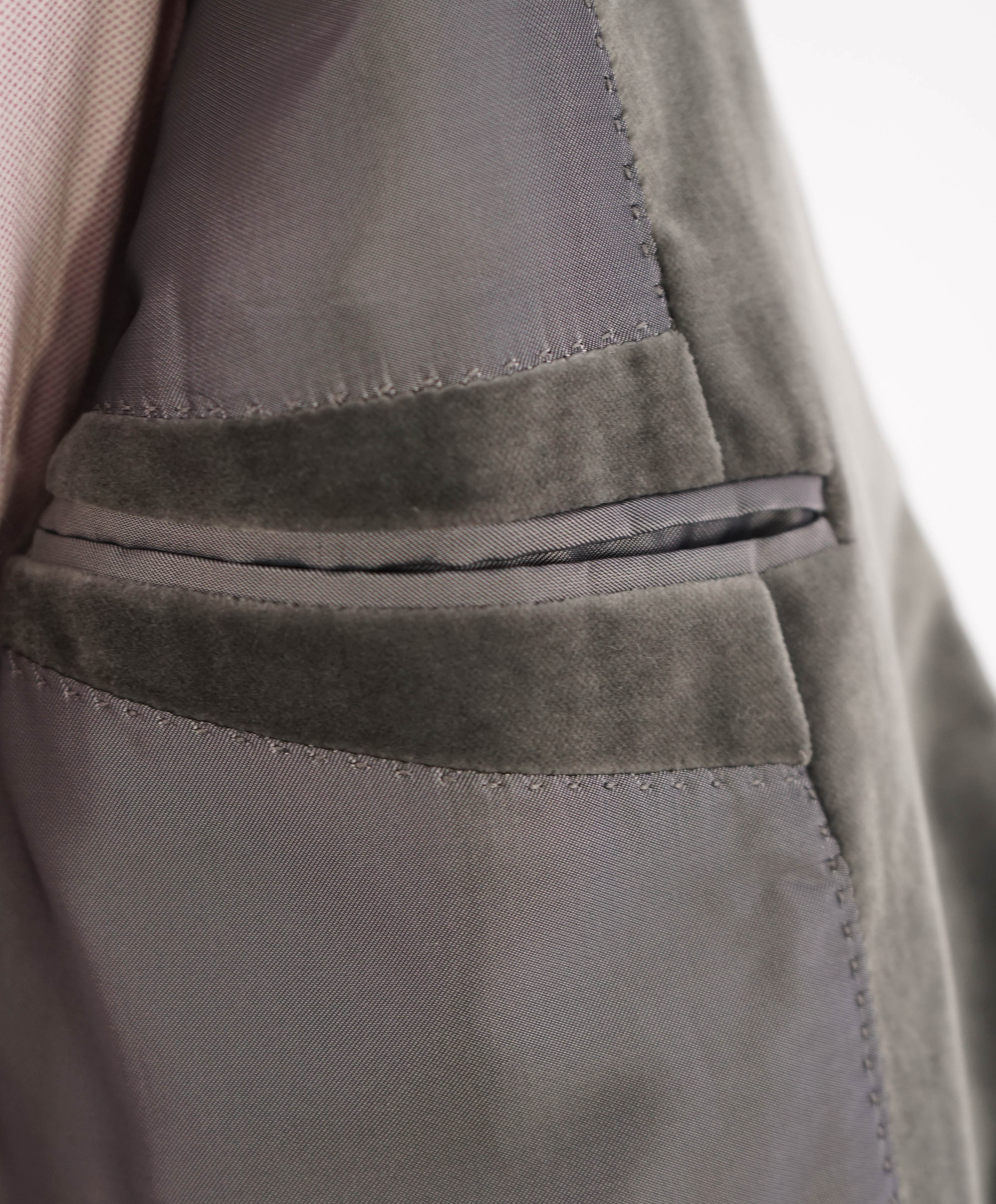 $2,695 RALPH LAUREN PURPLE LABEL - *VELVET* Gray Notch Lapel Blazer - 40R