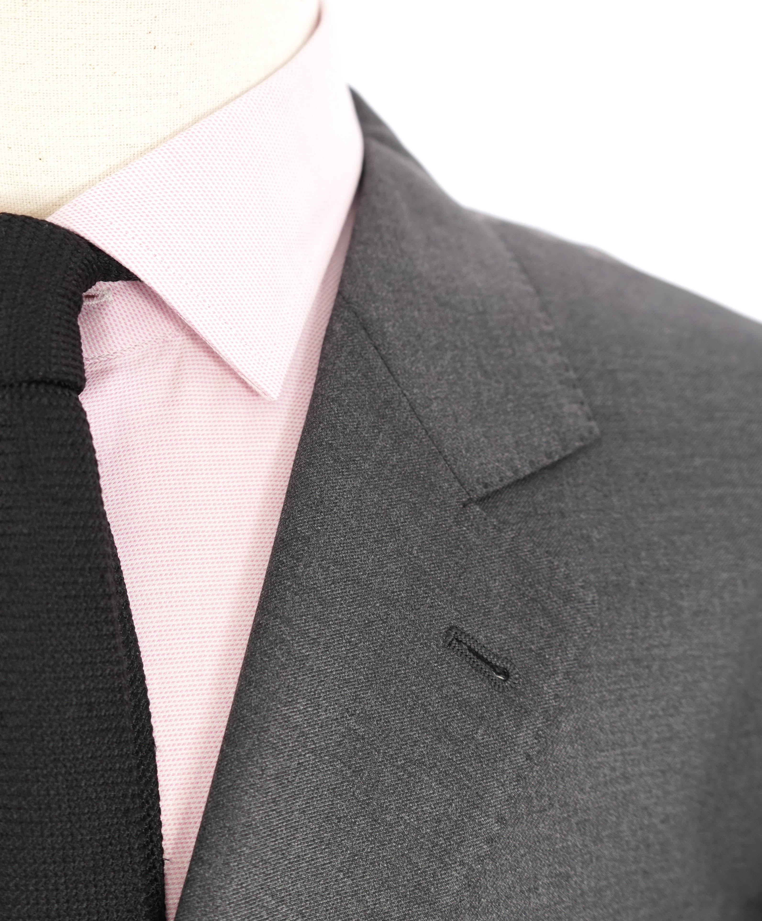 BRUNELLO CUCINELLI - *CLOSET STAPLE* Gray 2/3 Roll Lapel Semi-Lined Suit - 46L