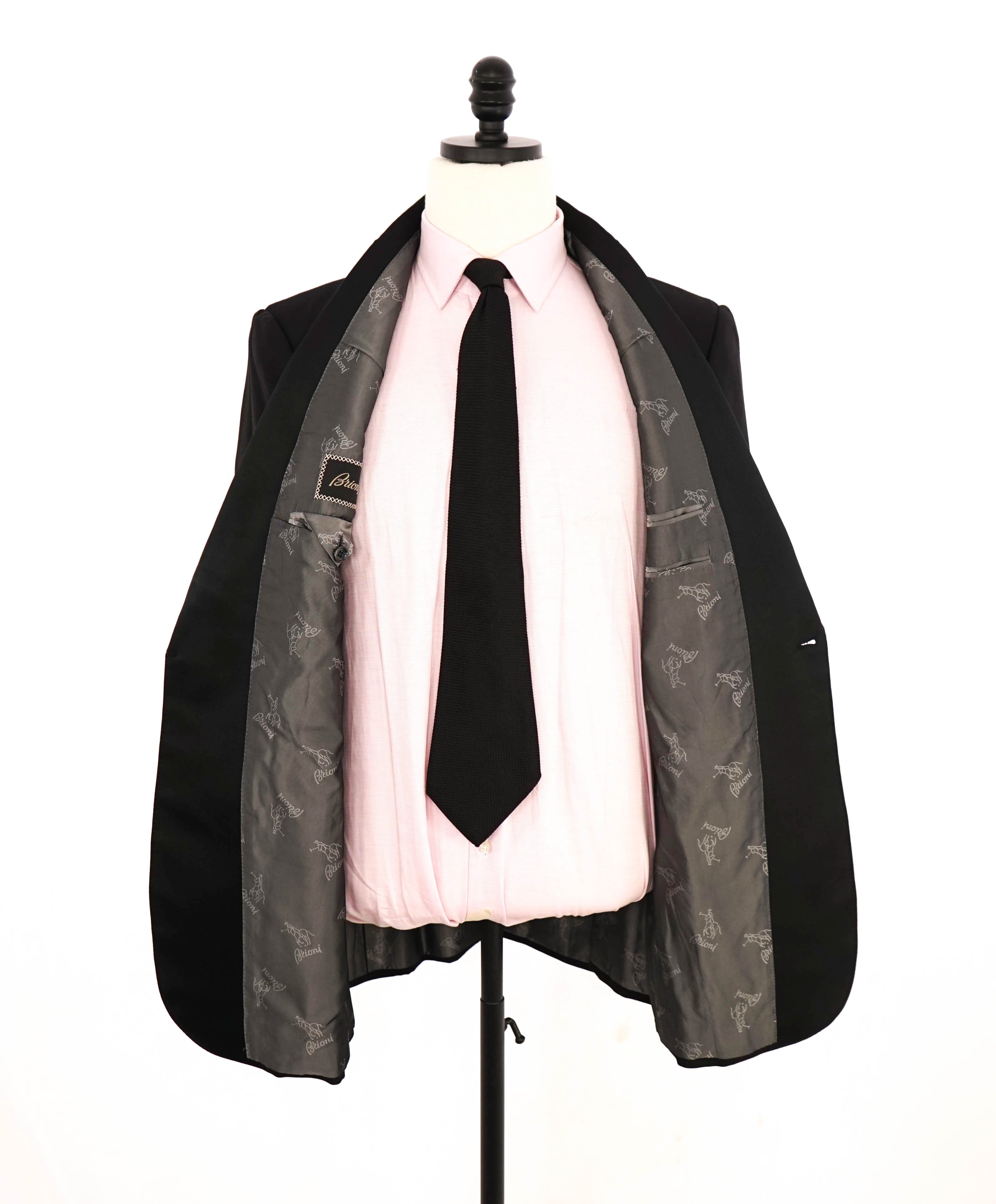 $5,995 BRIONI - *CELEB FAV* Hand Made ITALY Black Peak Tuxedo Dinner JACKET - 42L