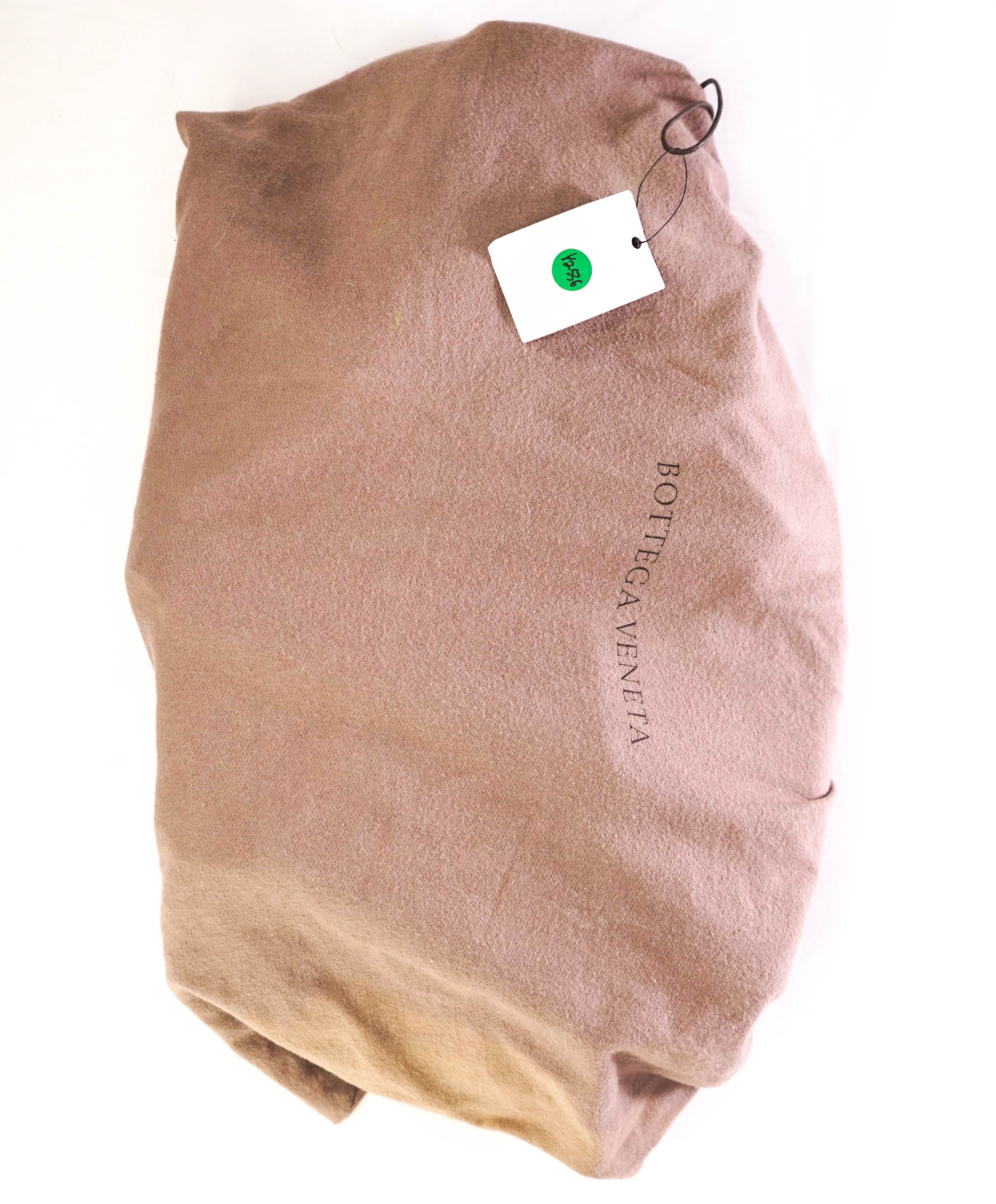 $4,250 BOTTEGA VENETA - 48 Hour Large Leather Woven Black Bag