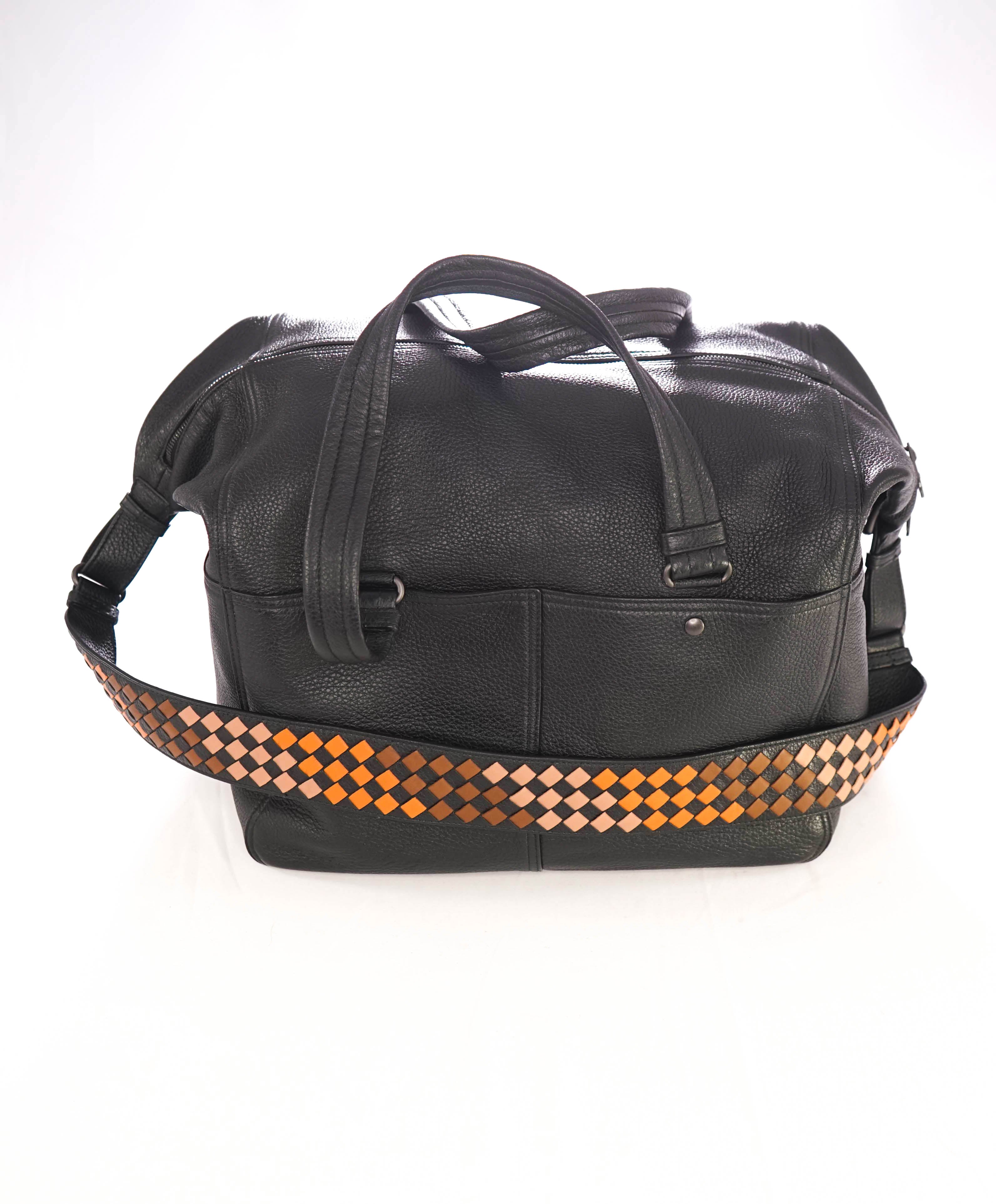 $4,250 BOTTEGA VENETA - 48 Hour Large Leather Woven Black Bag