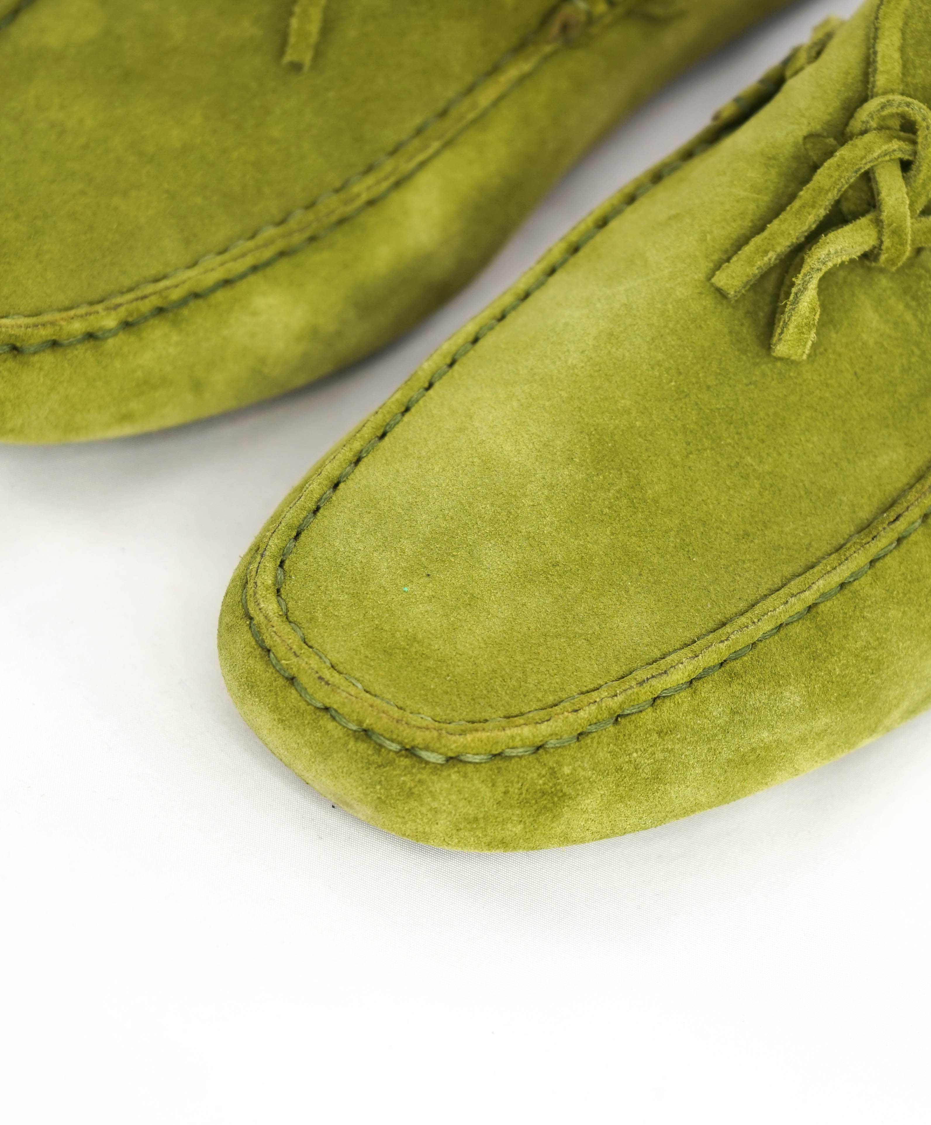 TOD’S - Green Suede Knot Front “Mocassino Gommini” Loafers - 9.5 (8.5)