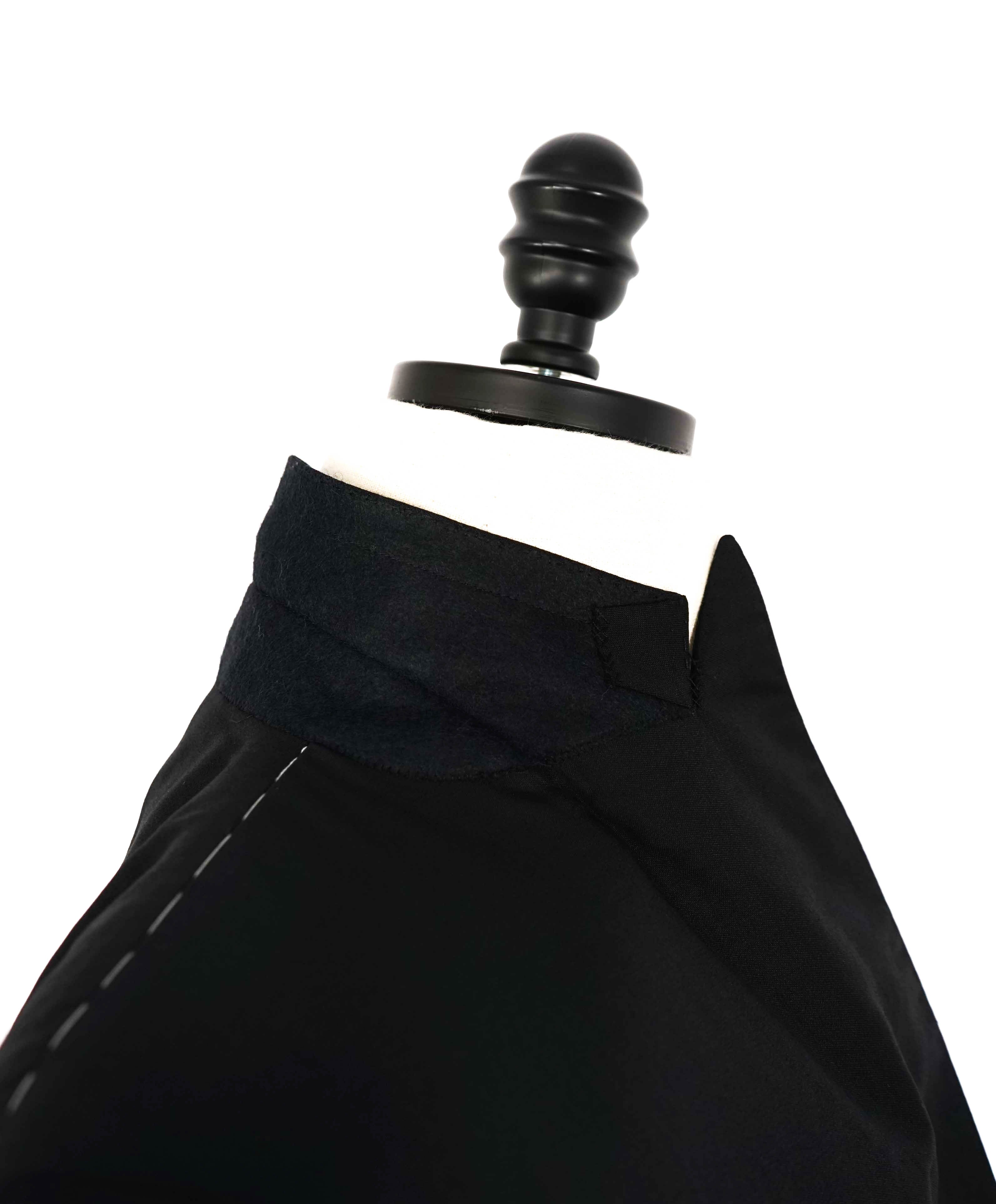 $6,270 BRIONI - *CELEB FAVORITE* Hand Made Italy Black Peak Lapel Tuxedo - 42R