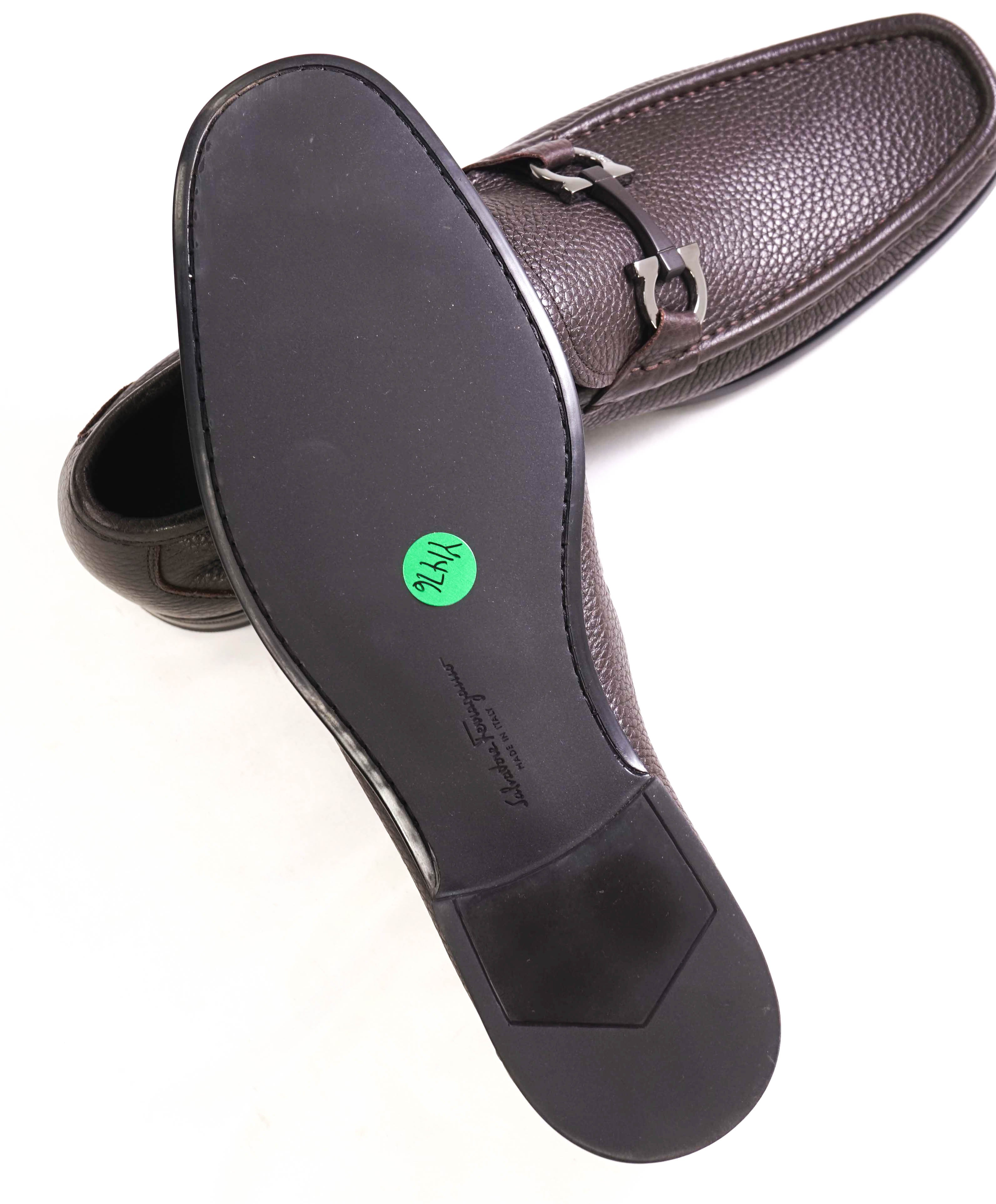 $850 SALVATORE FERRAGAMO - “GRANDIOSO" Gancini Bit Loafer Brown Leather - 10.5 D