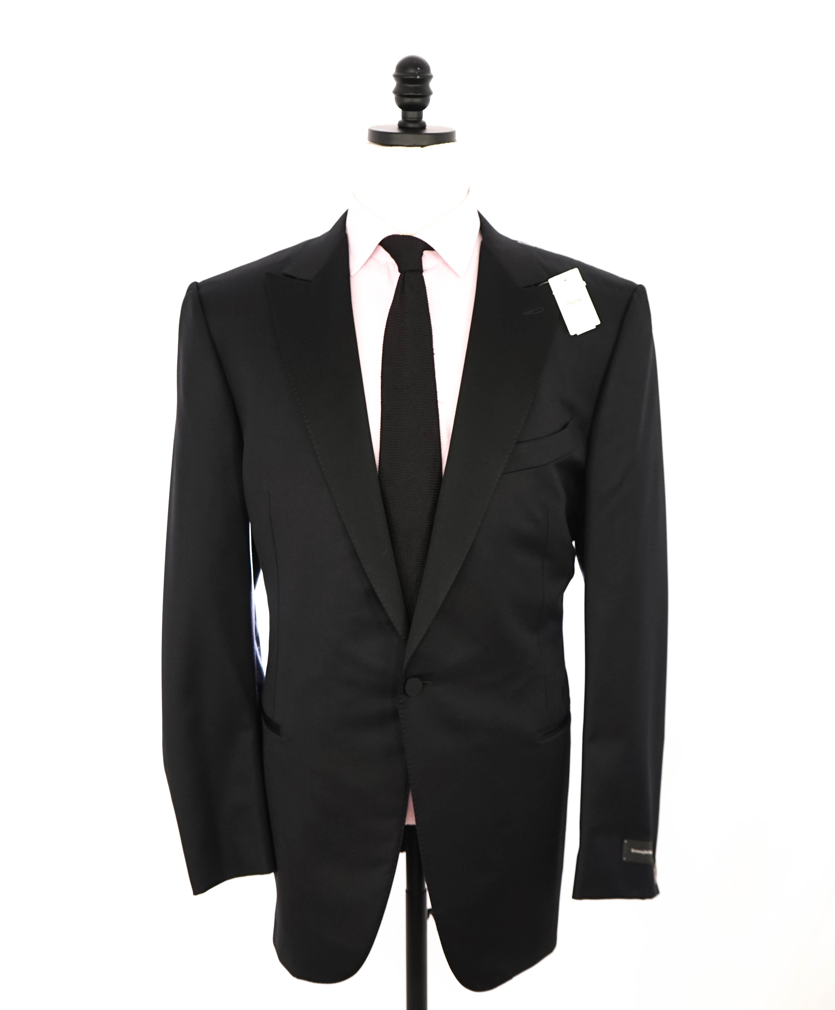$2,995 ERMENEGILDO ZEGNA - PEAK LAPEL Tuxedo Dinner Jacket 1-Piece - 48R