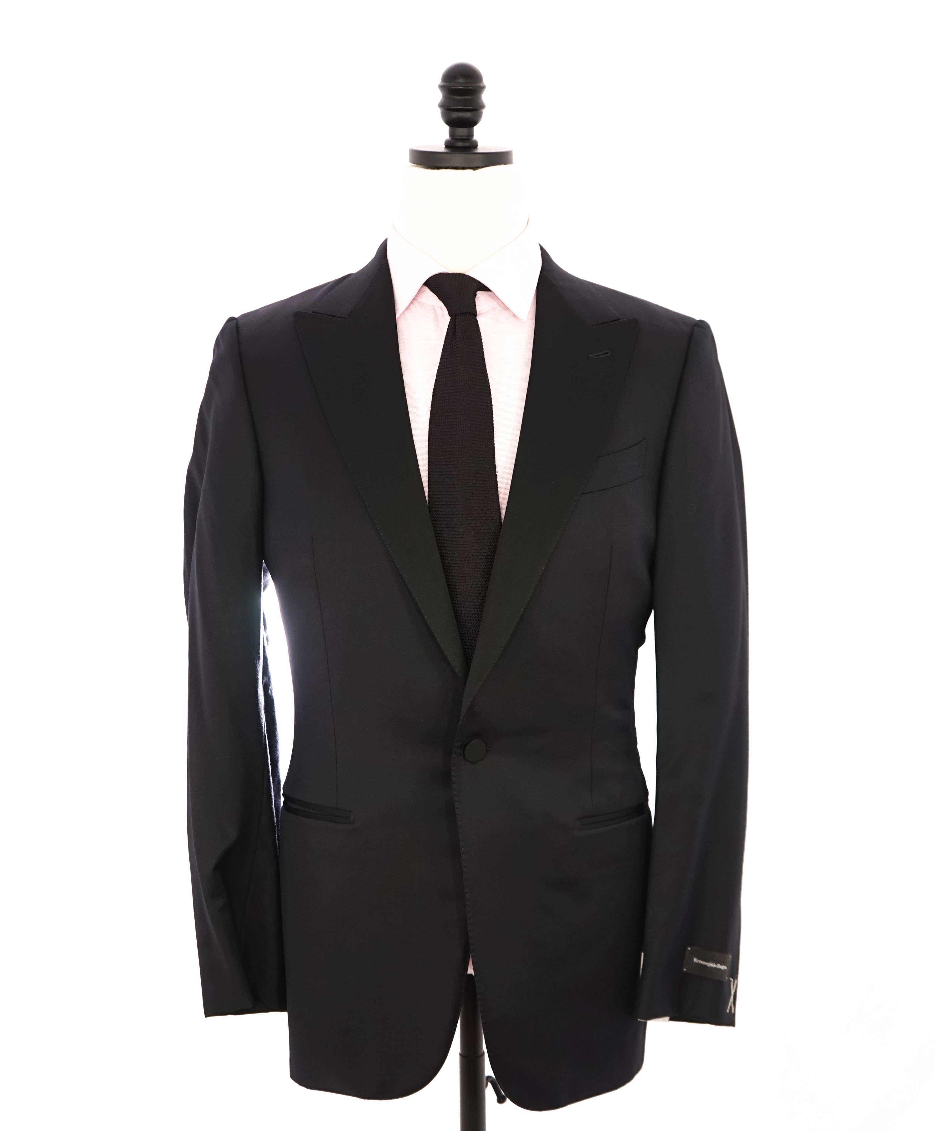 $2,995 ERMENEGILDO ZEGNA - PEAK LAPEL Tuxedo Dinner Jacket 1-Piece - 38R