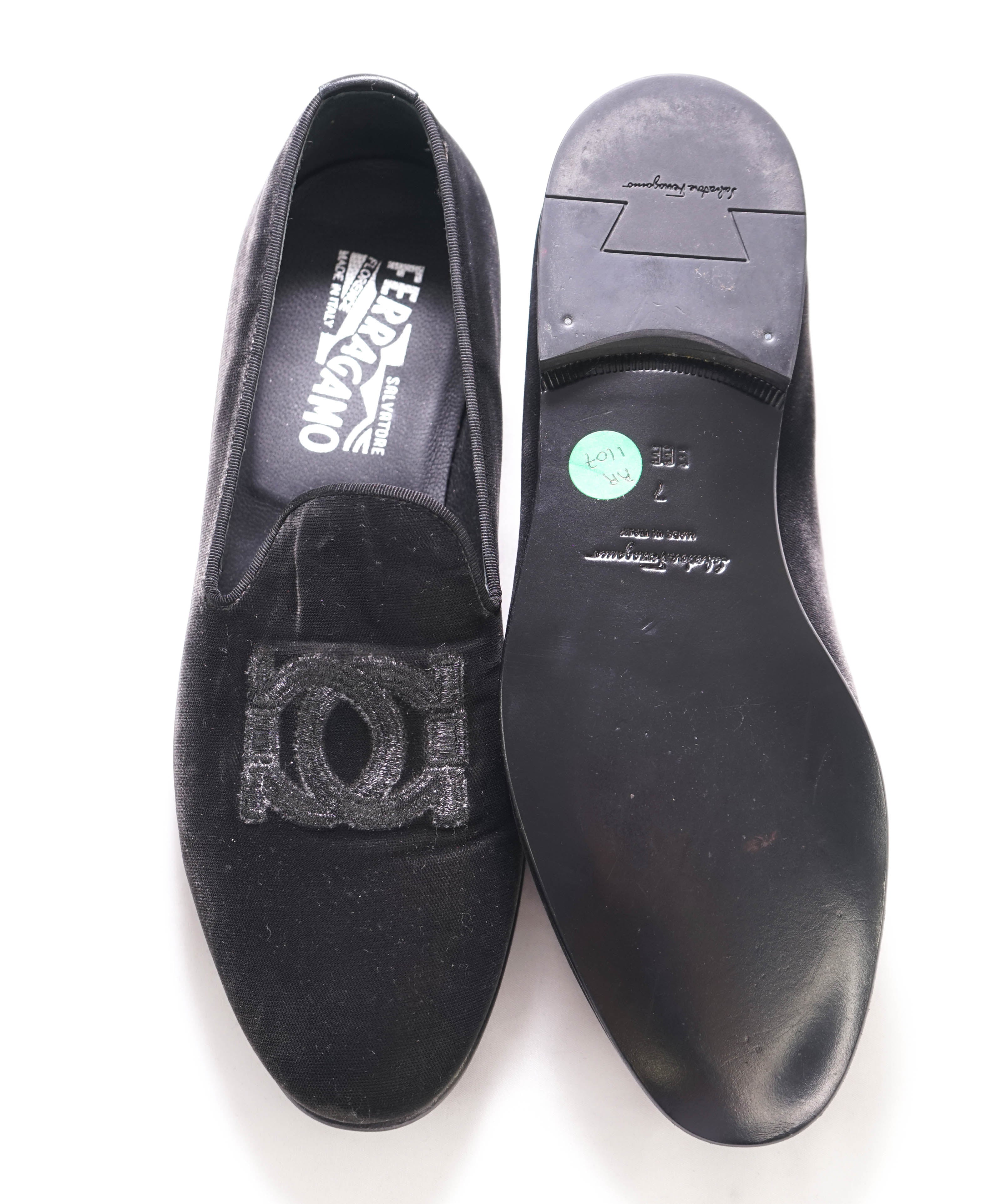 SALVATORE FERRAGAMO - Velvet Double Gancini Smoking Loafers - 7EEE