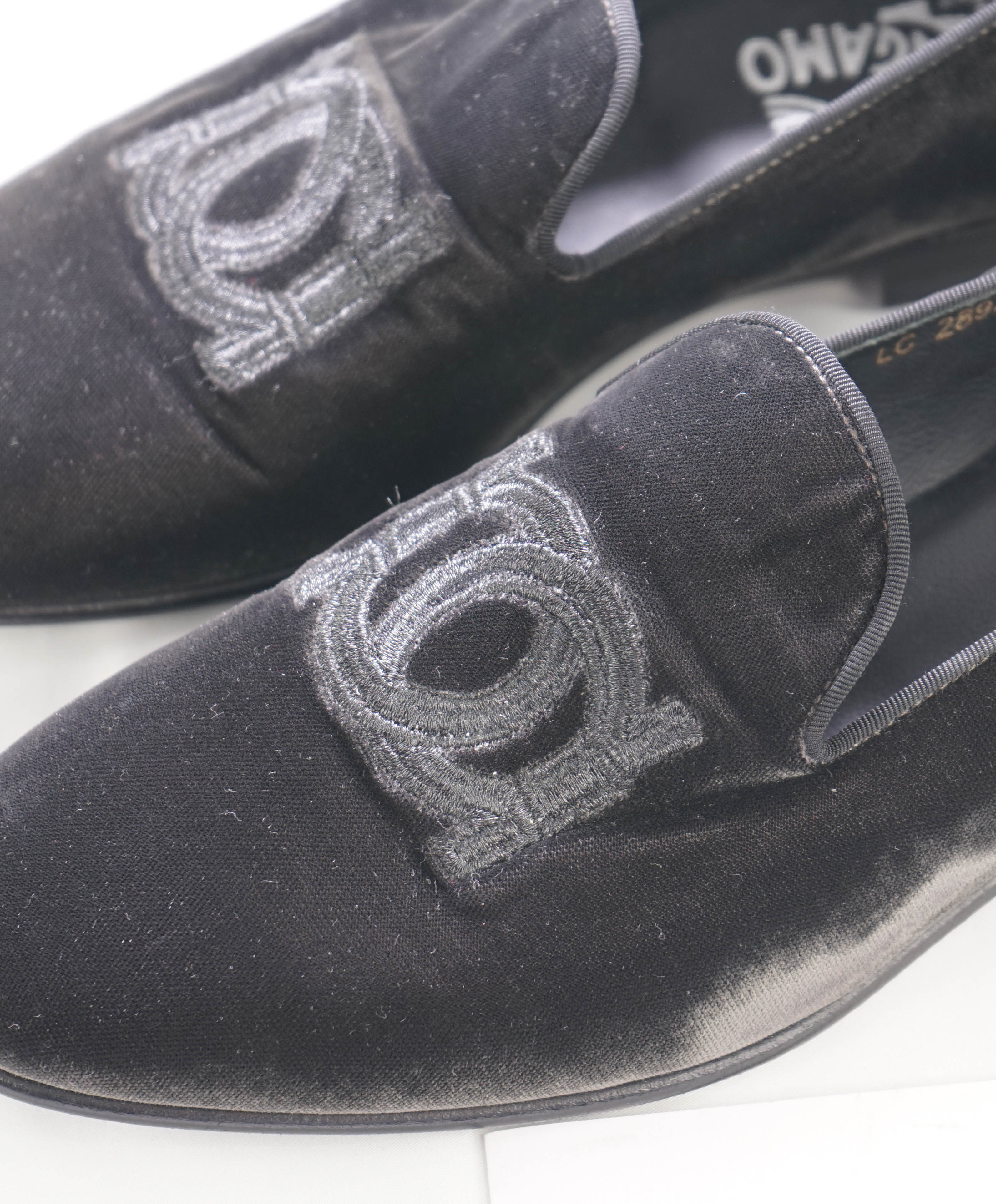 SALVATORE FERRAGAMO - Velvet Double Gancini Smoking Loafers - 7EEE