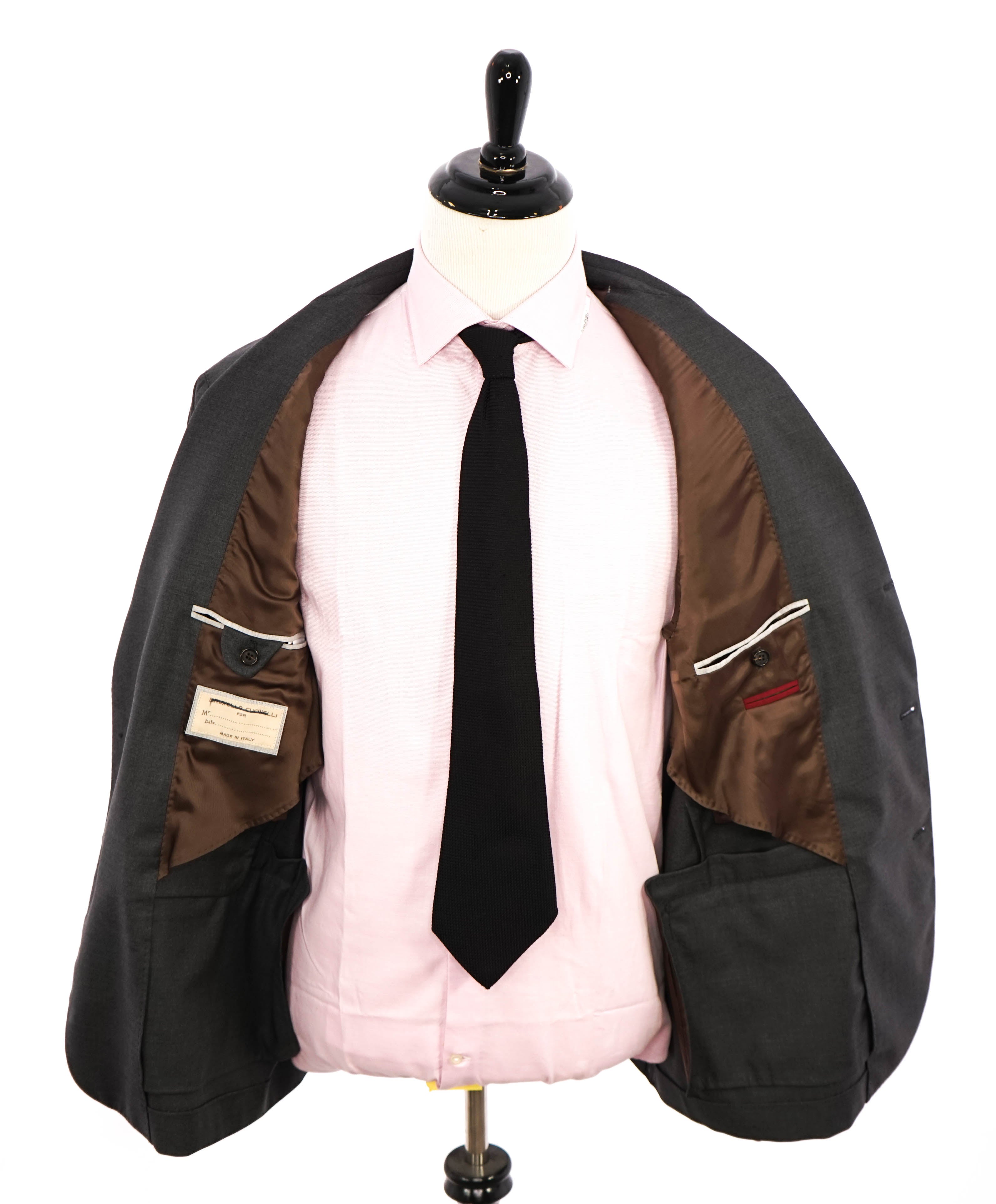 BRUNELLO CUCINELLI - *CLOSET STAPLE* Gray 2/3 Roll Lapel Semi-Lined Suit - 46L