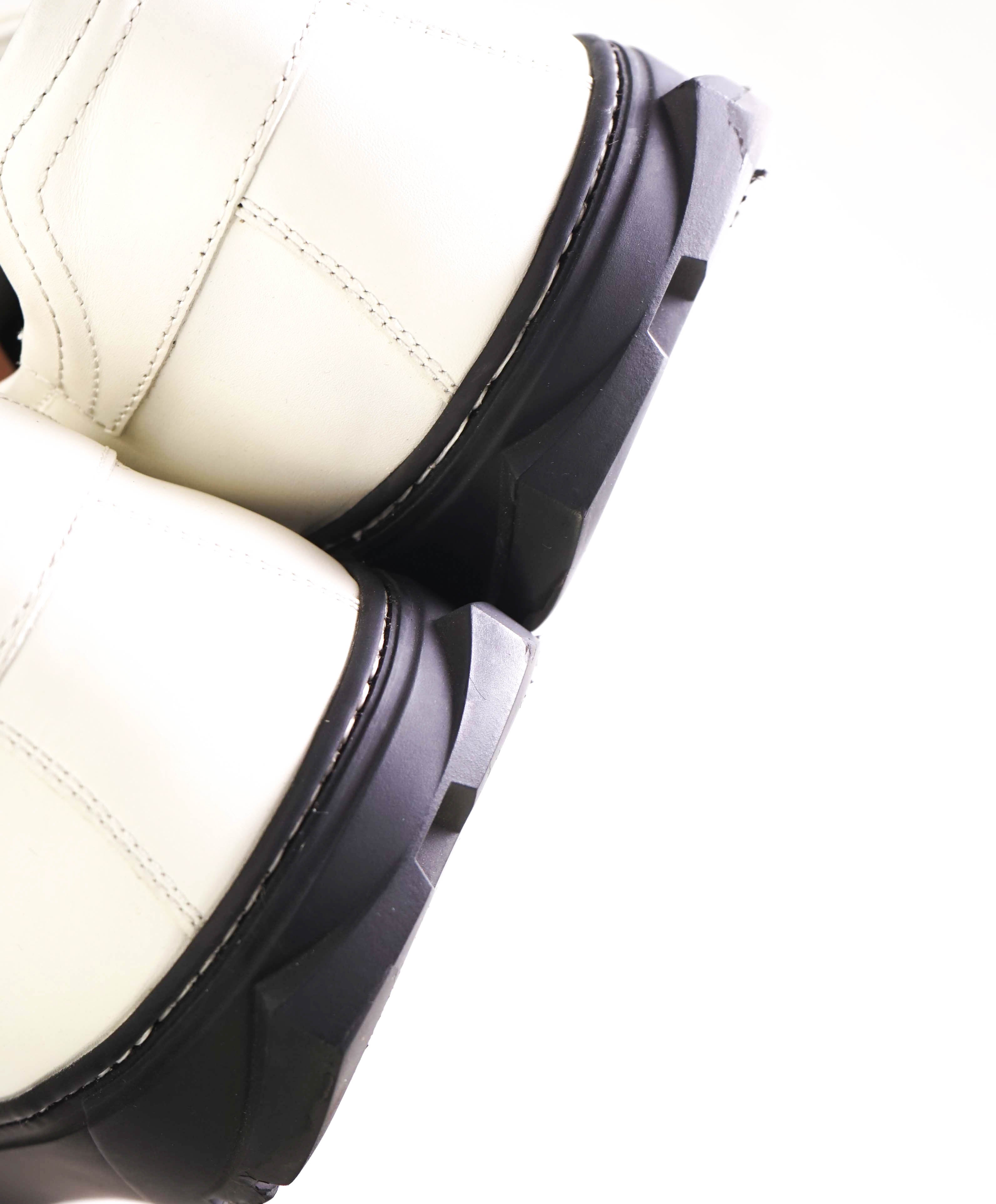 $750 SALVATORE FERRAGAMO - *Rhinoceros* Black/White Gancini Sneaker - 12 M US