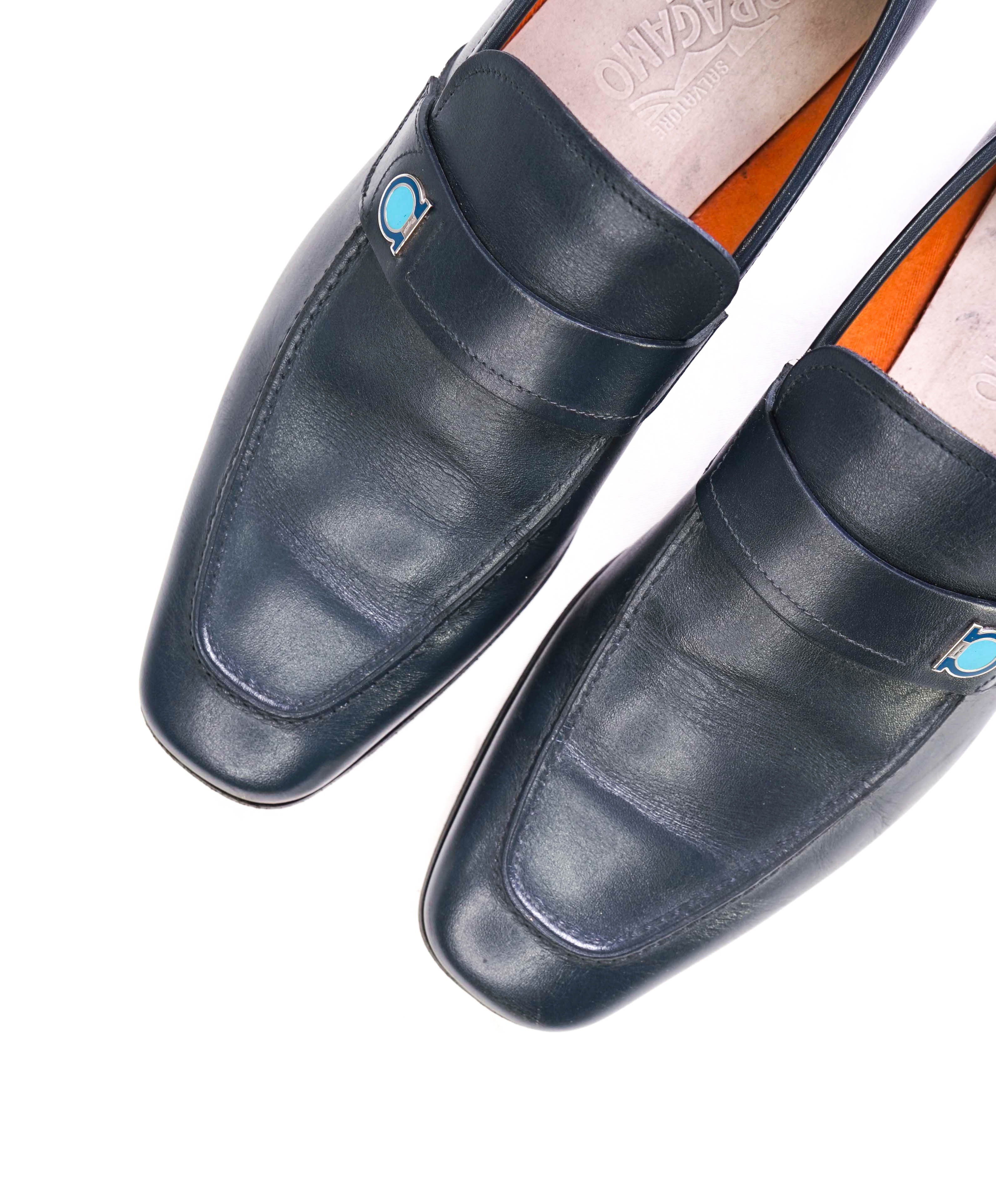 $750 SALVATORE FERRAGAMO - Blue & Teal Gancini Leather Loafer- 9.5 EE