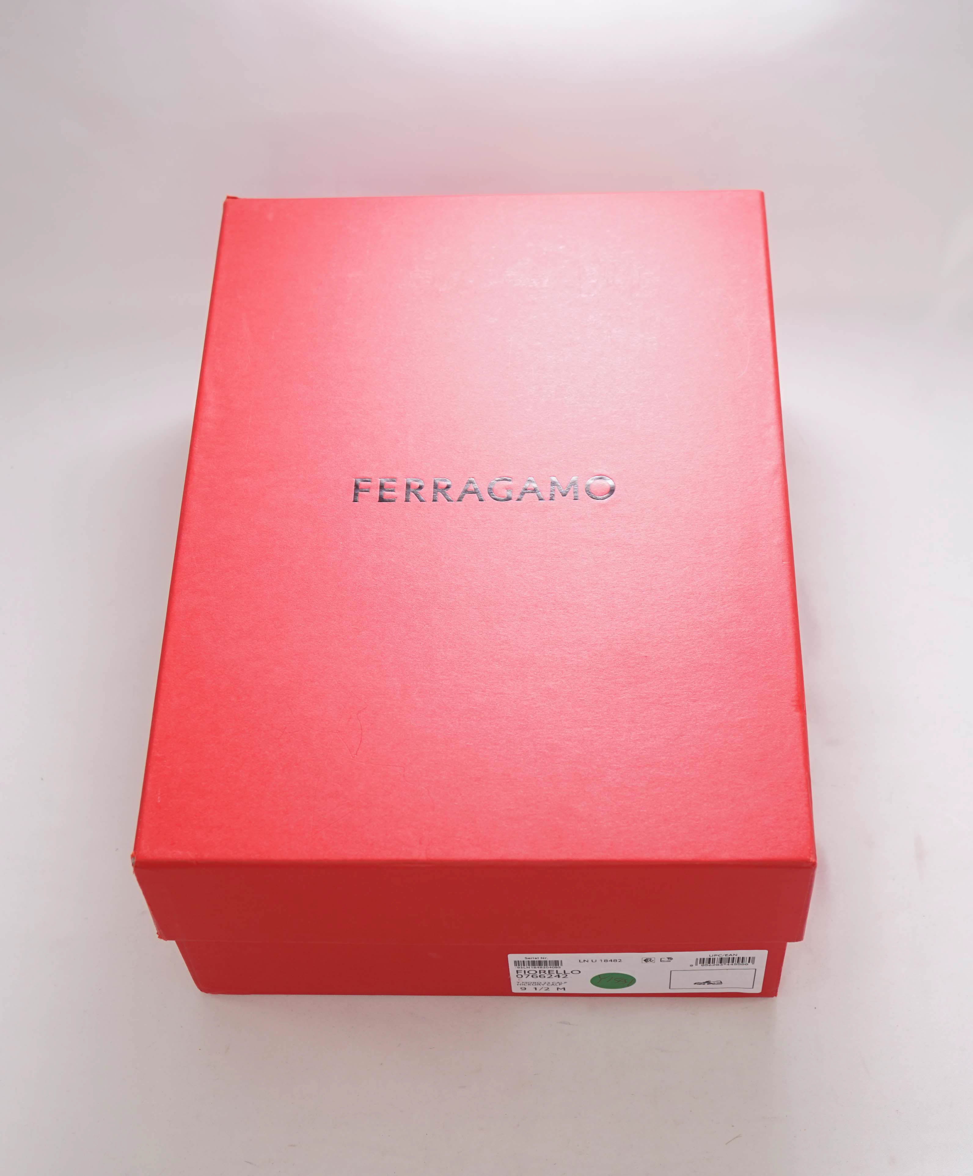 $750 SALVATORE FERRAGAMO - Brown/Orange/Neutral Gancini Sneaker - 9.5 US
