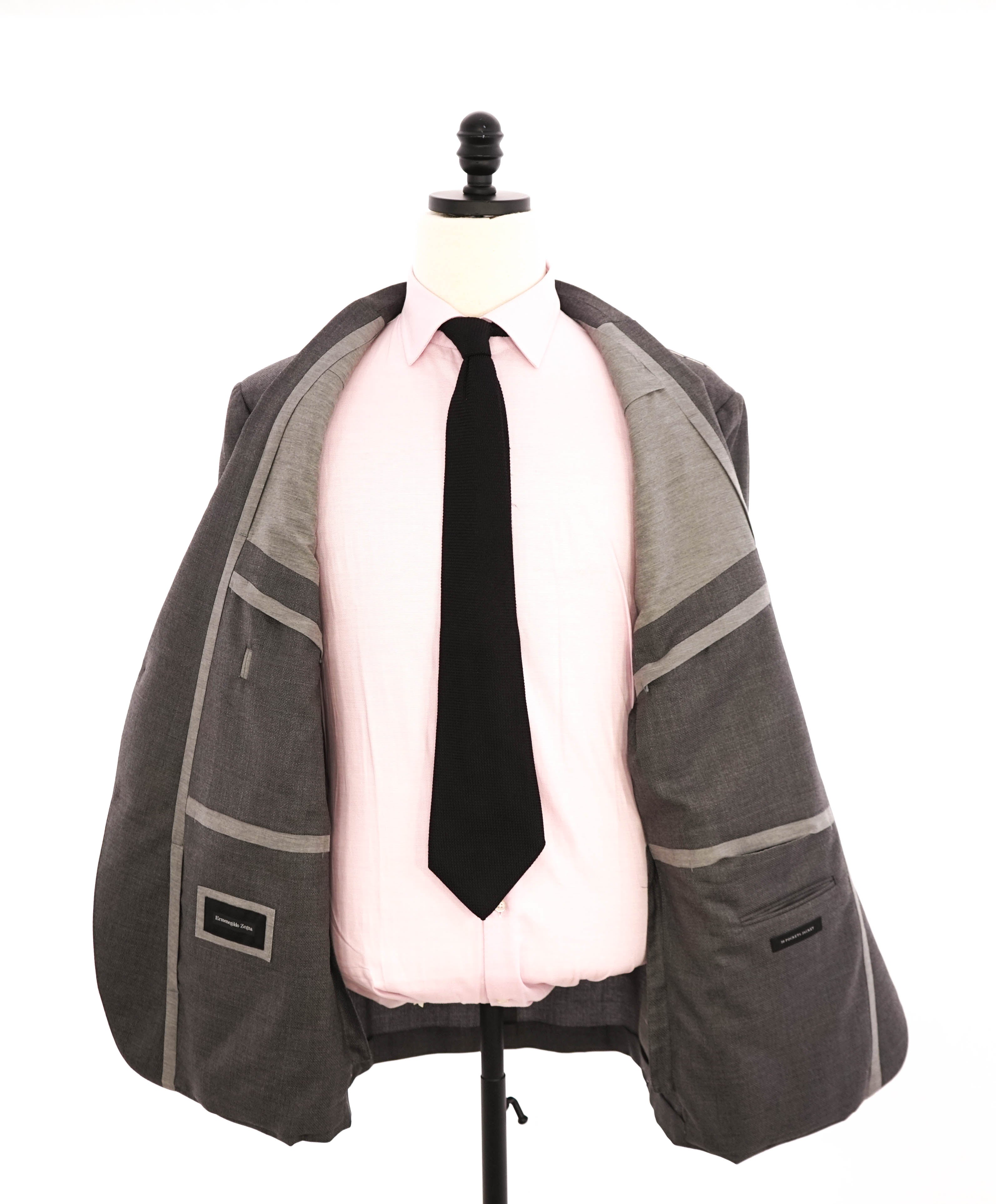 $3,295 ERMENEGILDO ZEGNA - Gray Royal Weave "10 POCKET" Blazer - 48R