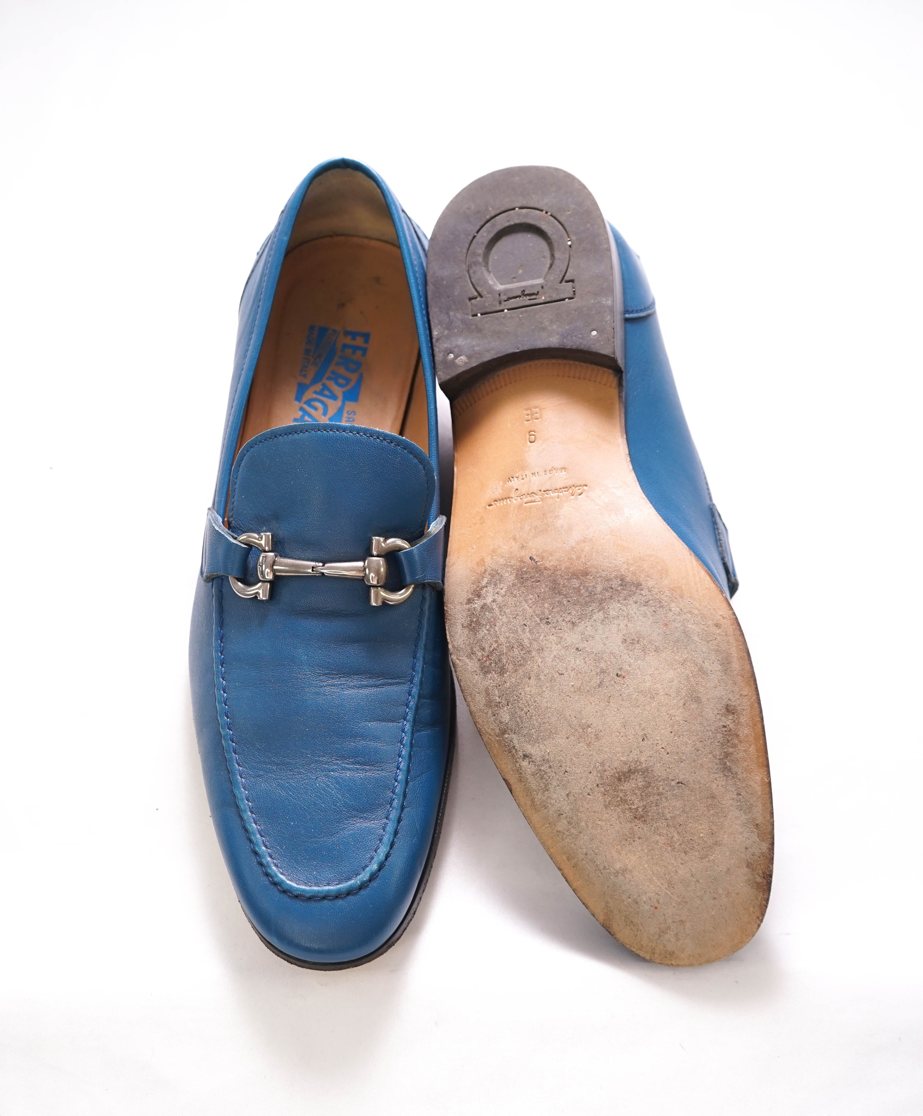 $750 SALVATORE FERRAGAMO - Teal Blue Gancini Bit Loafer - 9EE US