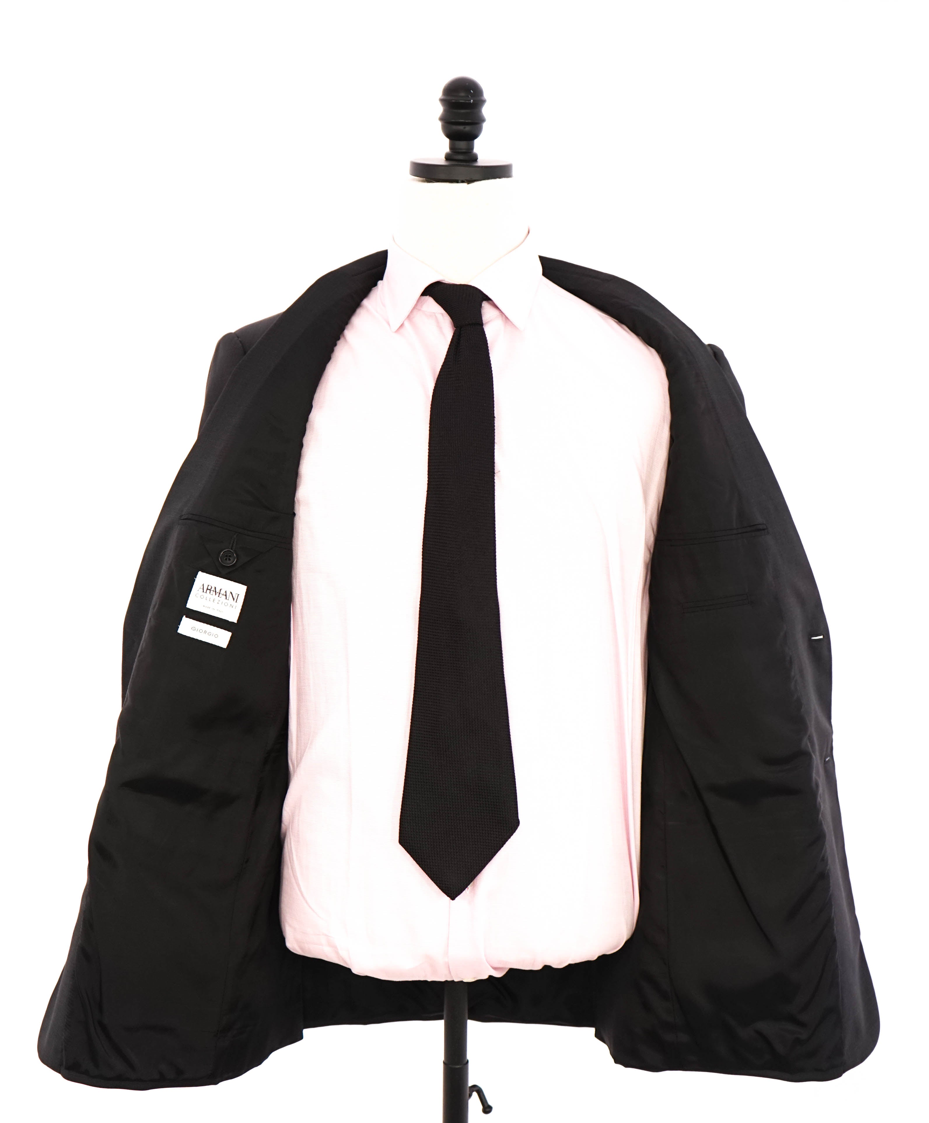 ARMANI COLLEZIONI - "Giorgio Line" Wool Textured Solid Gray Suit - 40R