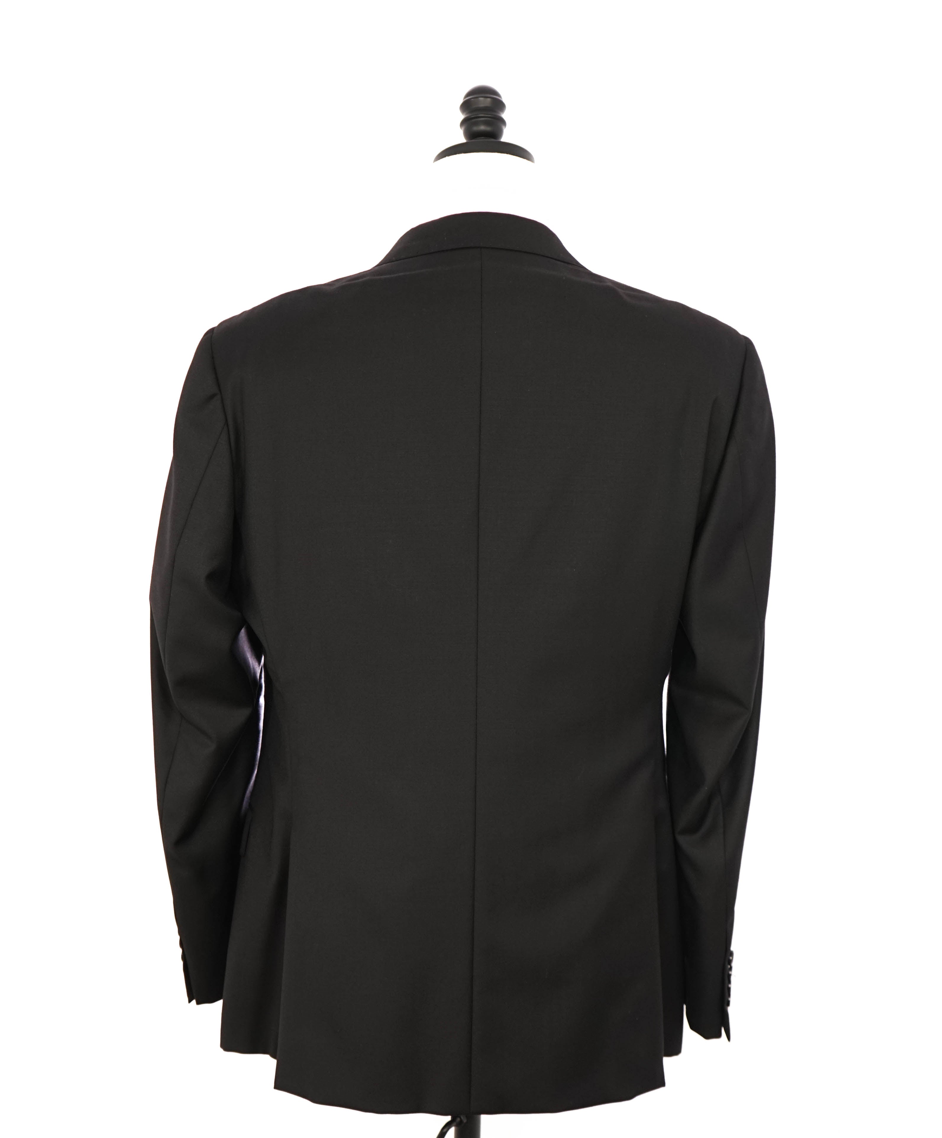 ARMANI COLLEZIONI - "G Line" Modern Black Notch Lapel Suit - 40R