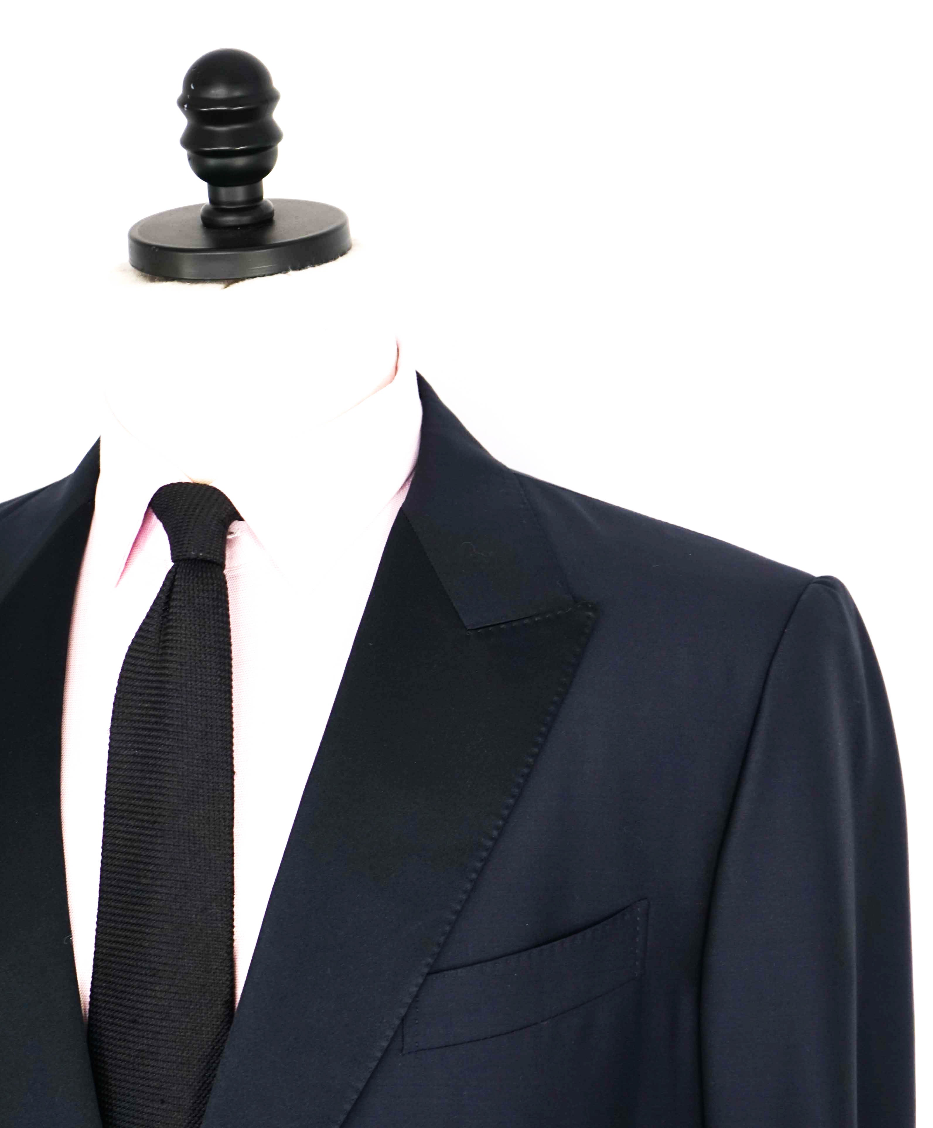 $5,995 ERMENEGILDO ZEGNA - "TROFEO 600" Wool/Silk Peak Lapel Navy Tuxedo - 44R