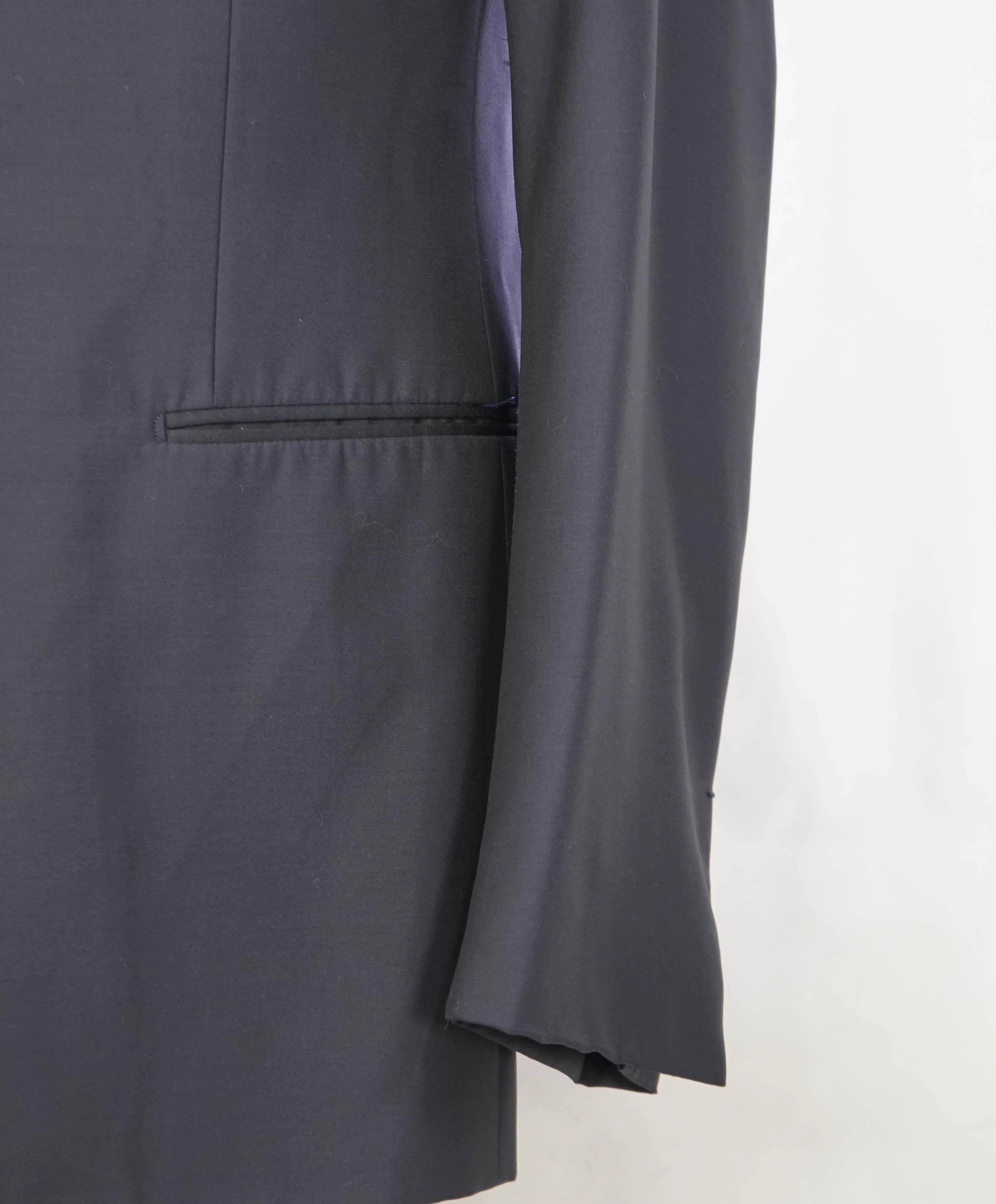 $5,995 ERMENEGILDO ZEGNA - "TROFEO 600" Wool/Silk Peak Lapel Navy Tuxedo - 44R