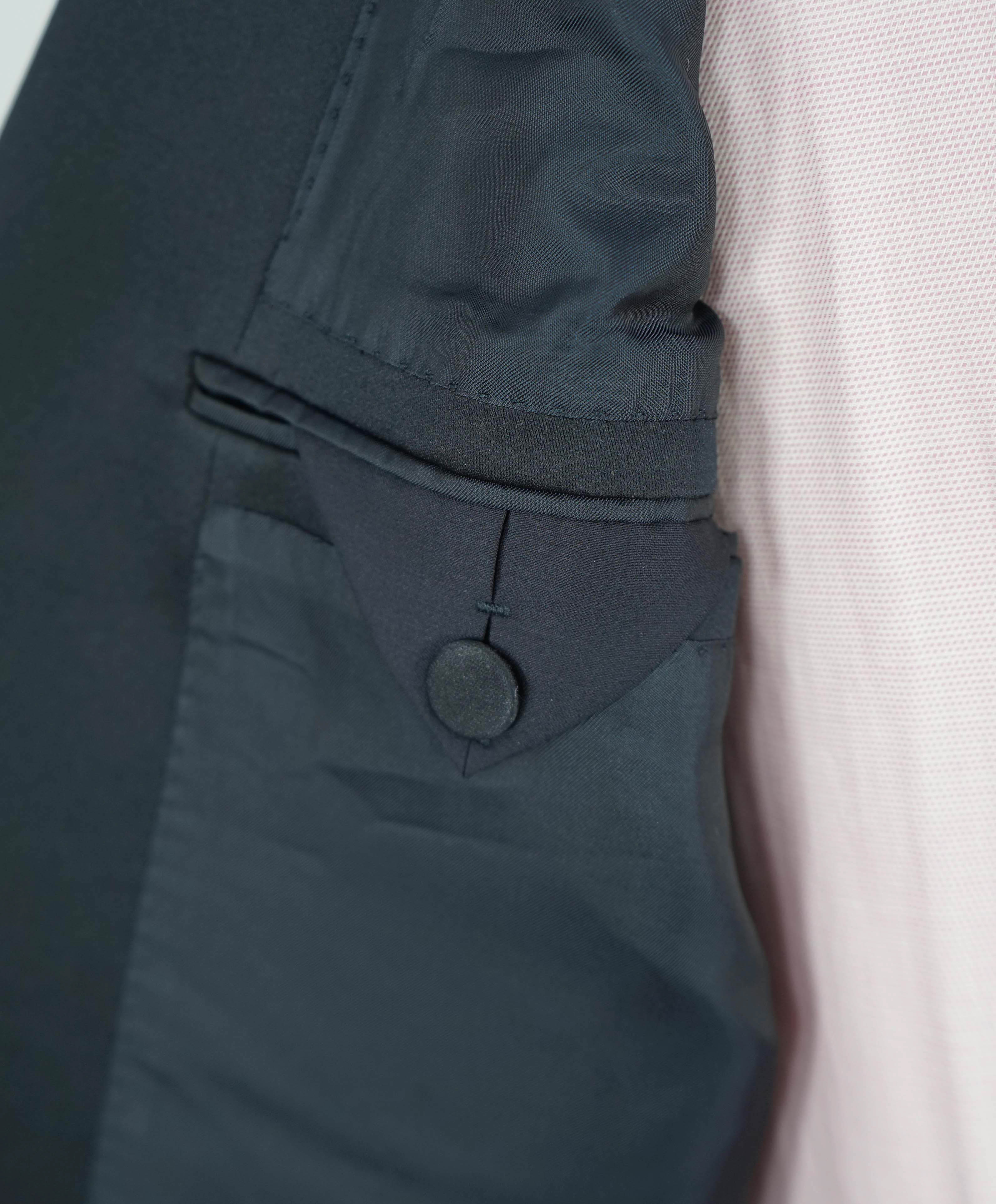 $5,995 ERMENEGILDO ZEGNA - "TROFEO 600" Wool/Silk Peak Lapel Navy Tuxedo - 44R